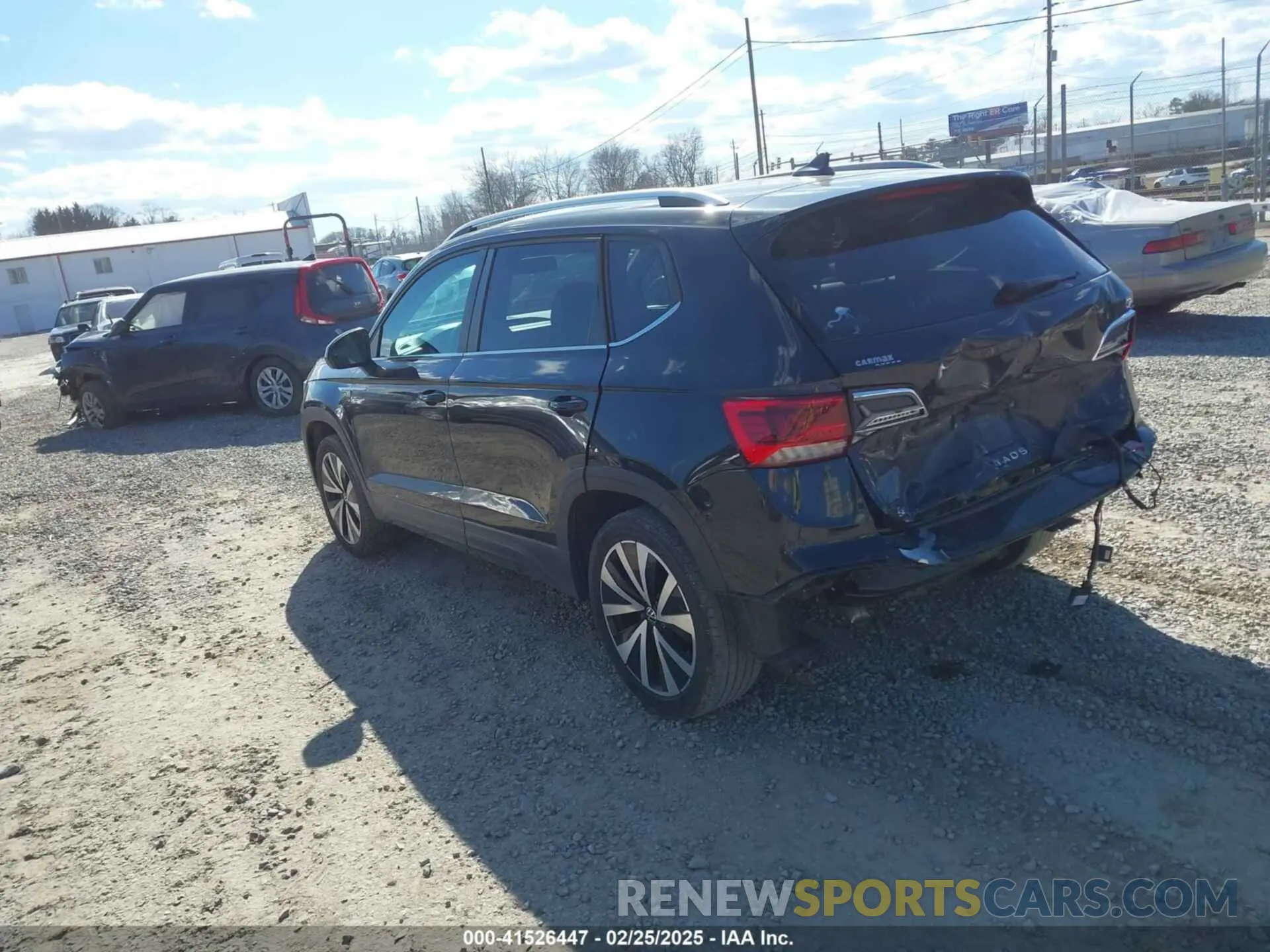 3 Фотография поврежденного автомобиля 3VVTX7B21NM012051 VOLKSWAGEN TAOS 2022