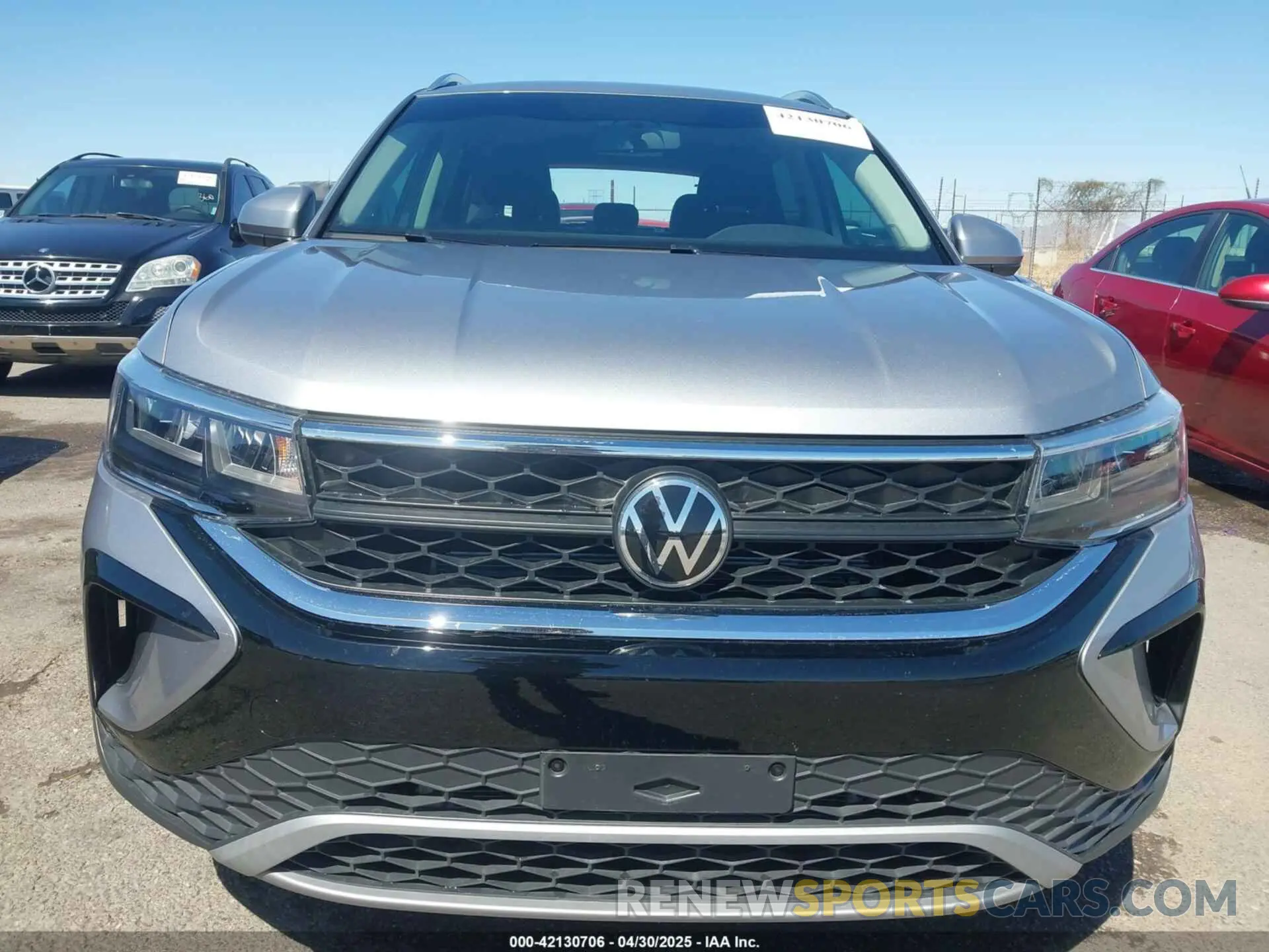 13 Photograph of a damaged car 3VVWX7B25NM052100 VOLKSWAGEN TAOS 2022