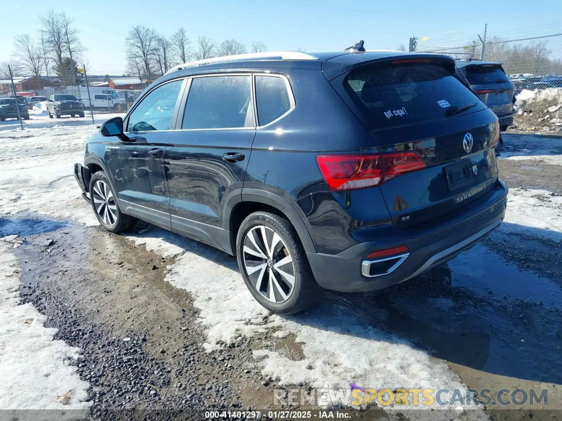 3 Фотография поврежденного автомобиля 3VVYX7B2XNM073226 VOLKSWAGEN TAOS 2022