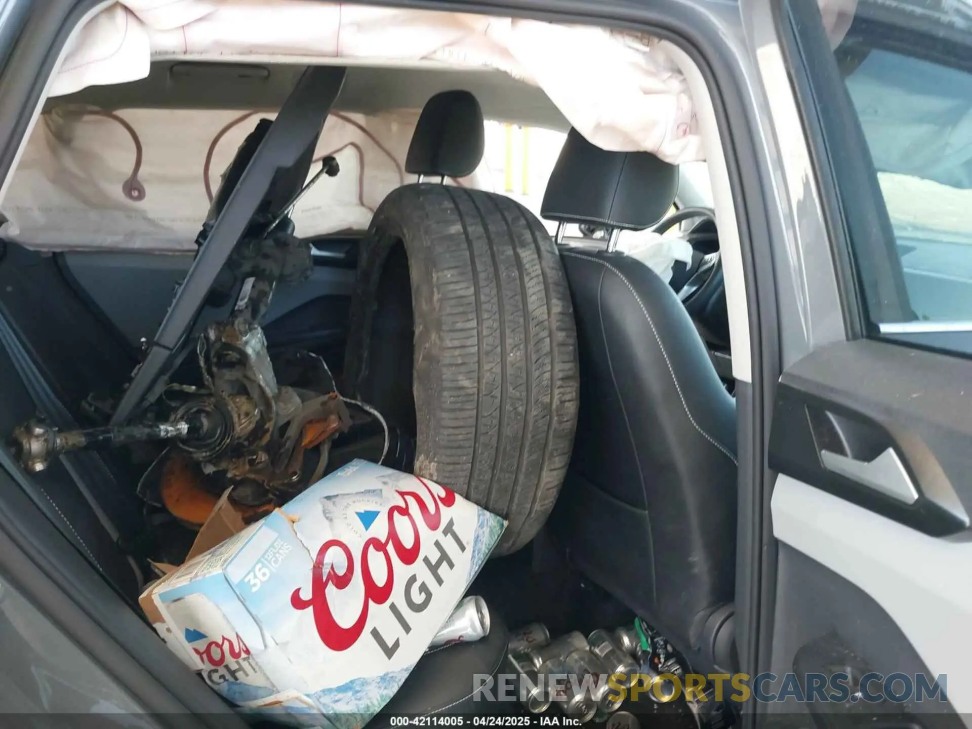 8 Photograph of a damaged car 3VV2X7B25PM304168 VOLKSWAGEN TAOS 2023