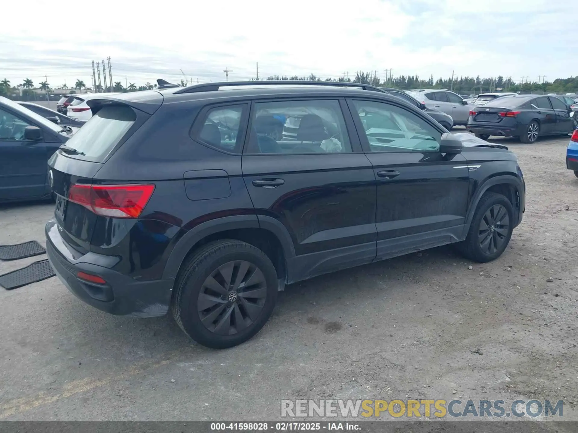 4 Фотография поврежденного автомобиля 3VVCX7B27PM335958 VOLKSWAGEN TAOS 2023