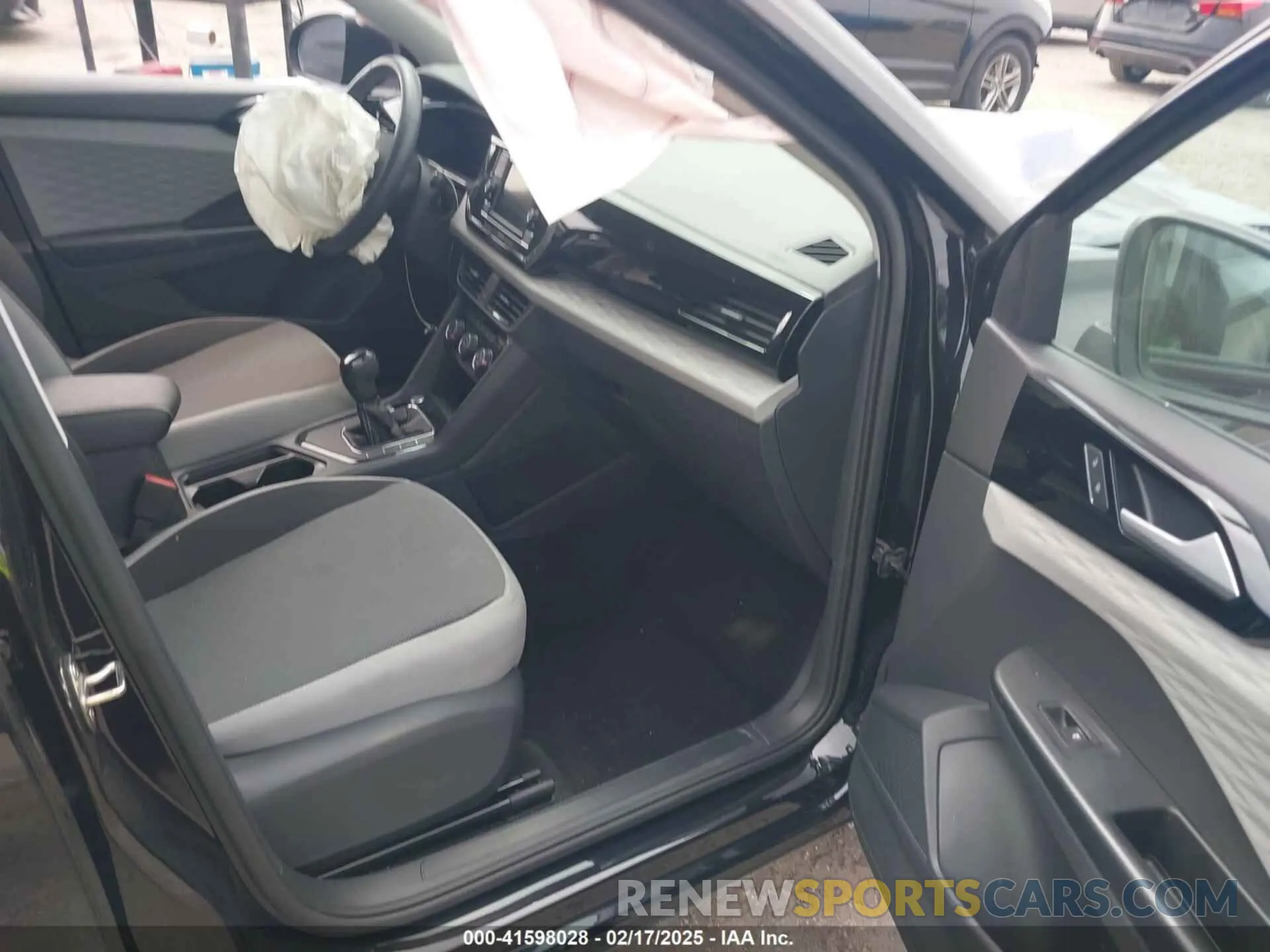 5 Фотография поврежденного автомобиля 3VVCX7B27PM335958 VOLKSWAGEN TAOS 2023
