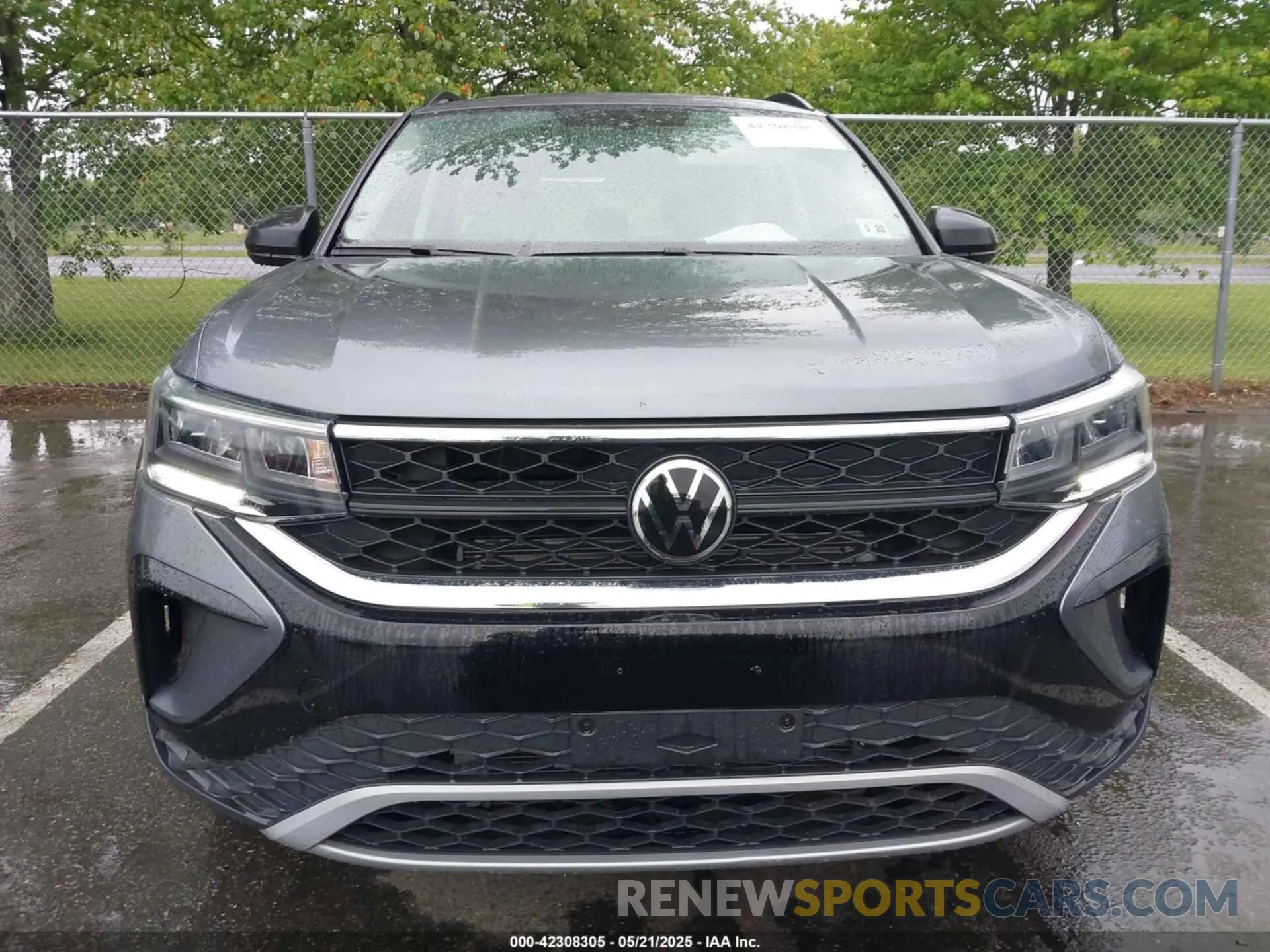12 Photograph of a damaged car 3VVCX7B28PM353224 VOLKSWAGEN TAOS 2023