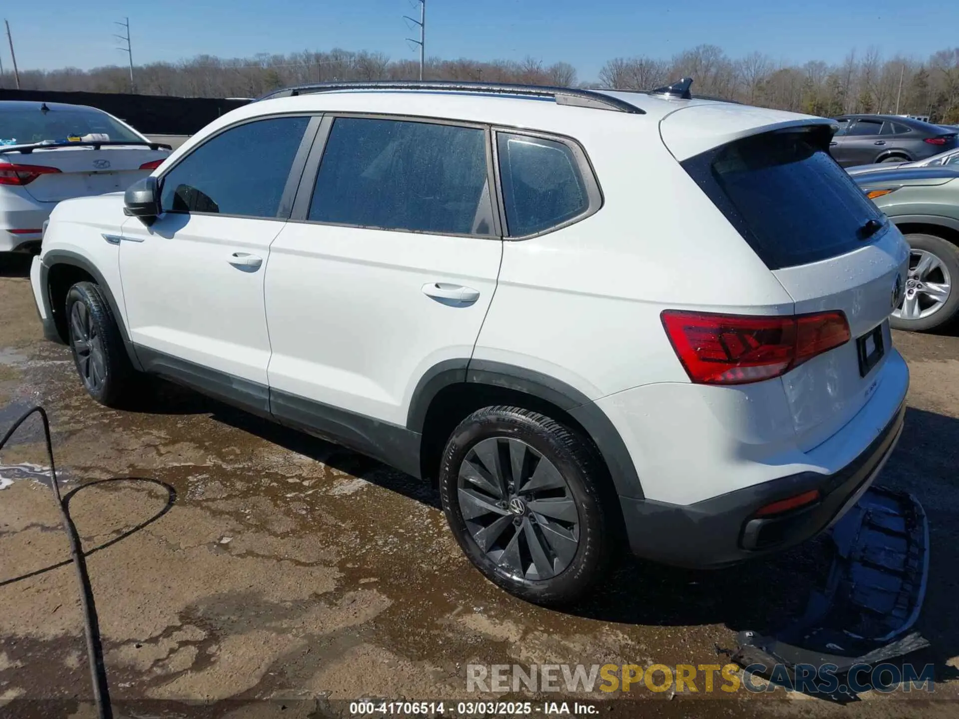 3 Photograph of a damaged car 3VVDX7B23PM342524 VOLKSWAGEN TAOS 2023