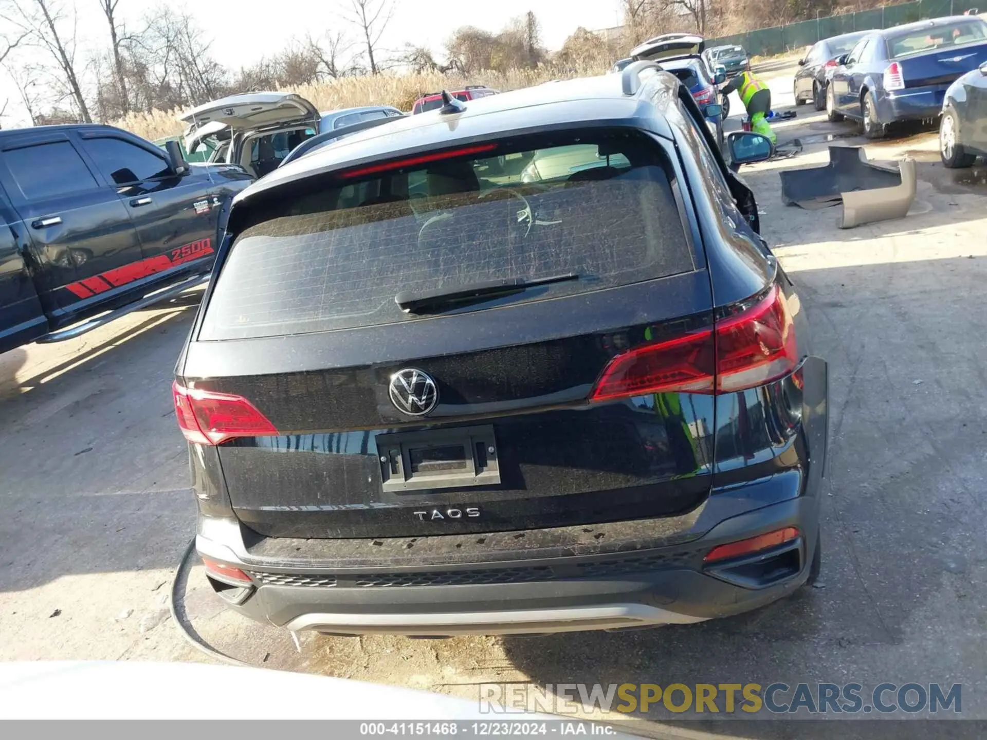 17 Фотография поврежденного автомобиля 3VVDX7B25PM354495 VOLKSWAGEN TAOS 2023