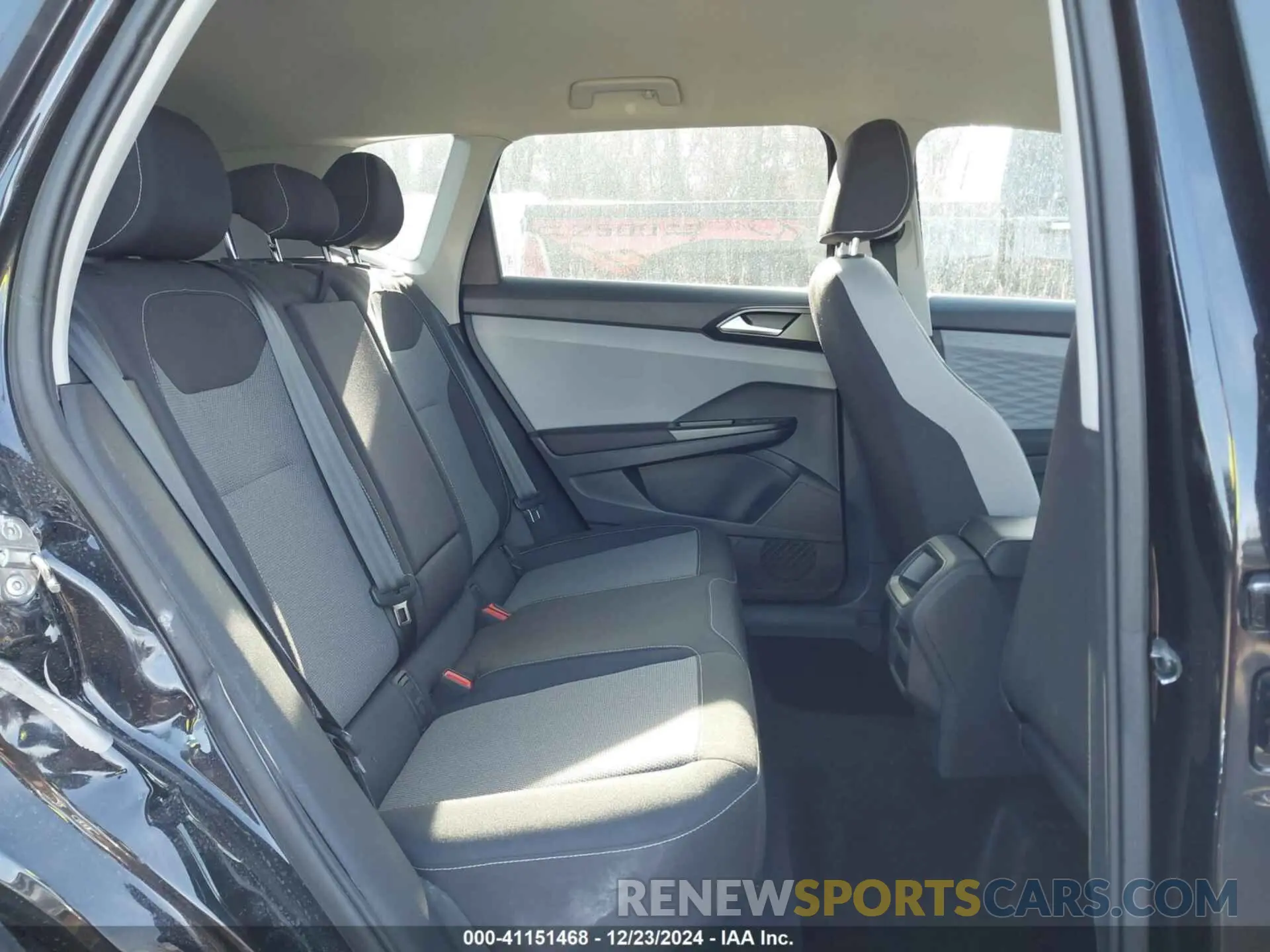 8 Фотография поврежденного автомобиля 3VVDX7B25PM354495 VOLKSWAGEN TAOS 2023