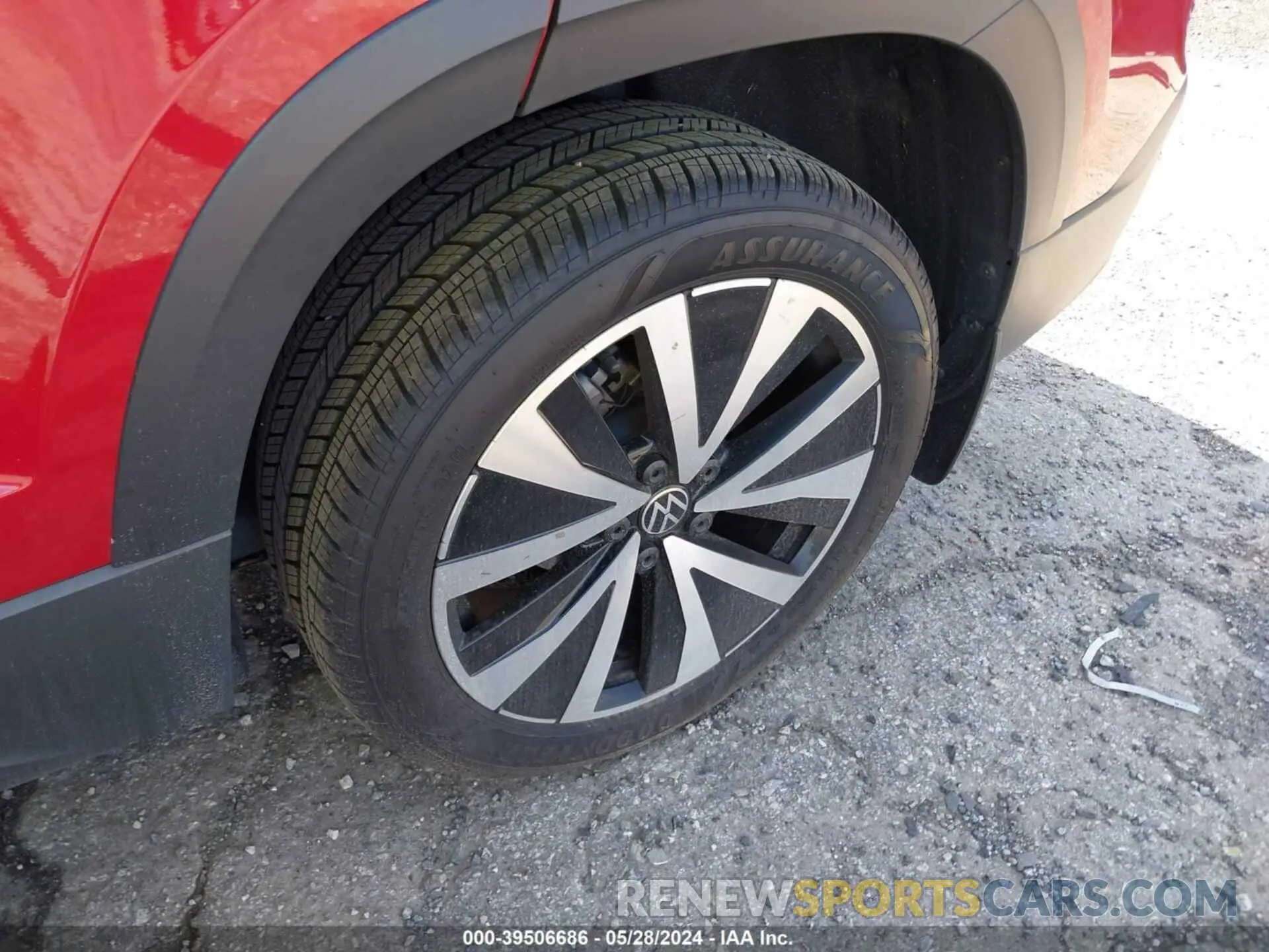 12 Фотография поврежденного автомобиля 3VVEX7B22PM371551 VOLKSWAGEN TAOS 2023