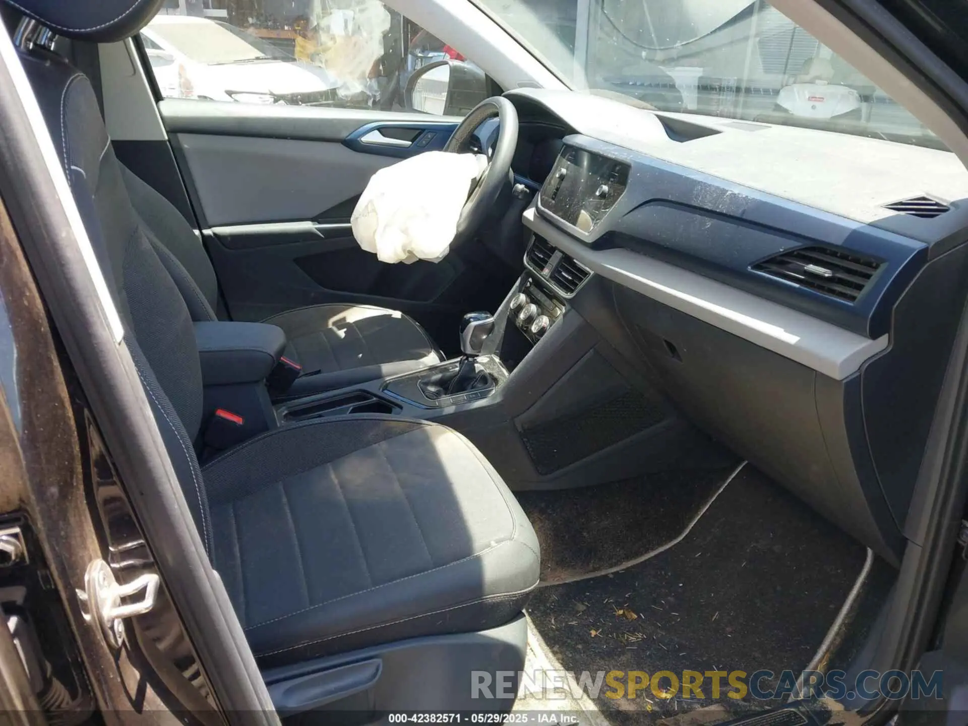 5 Фотография поврежденного автомобиля 3VVEX7B28PM373675 VOLKSWAGEN TAOS 2023