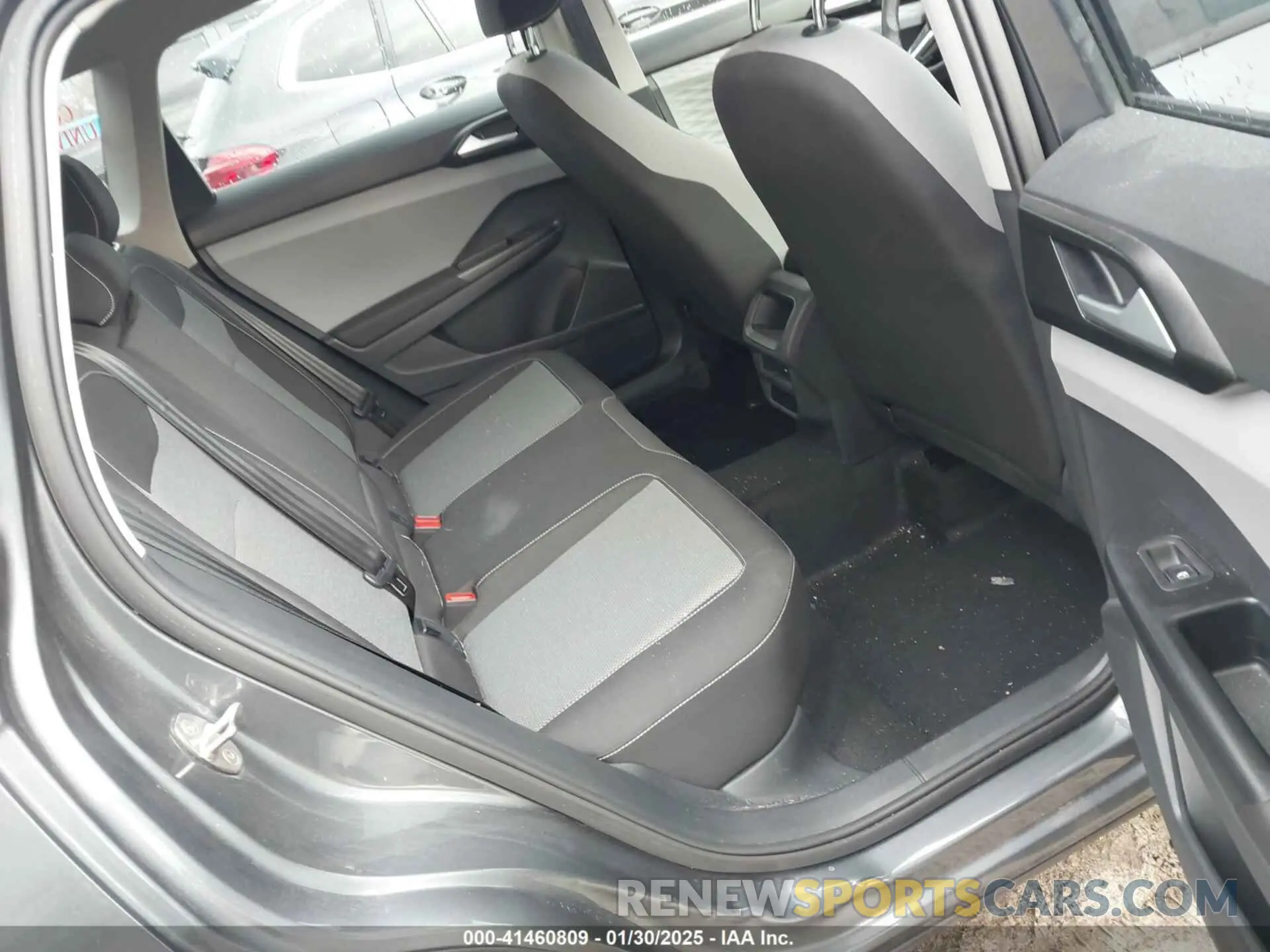 8 Photograph of a damaged car 3VVFX7B20PM312812 VOLKSWAGEN TAOS 2023