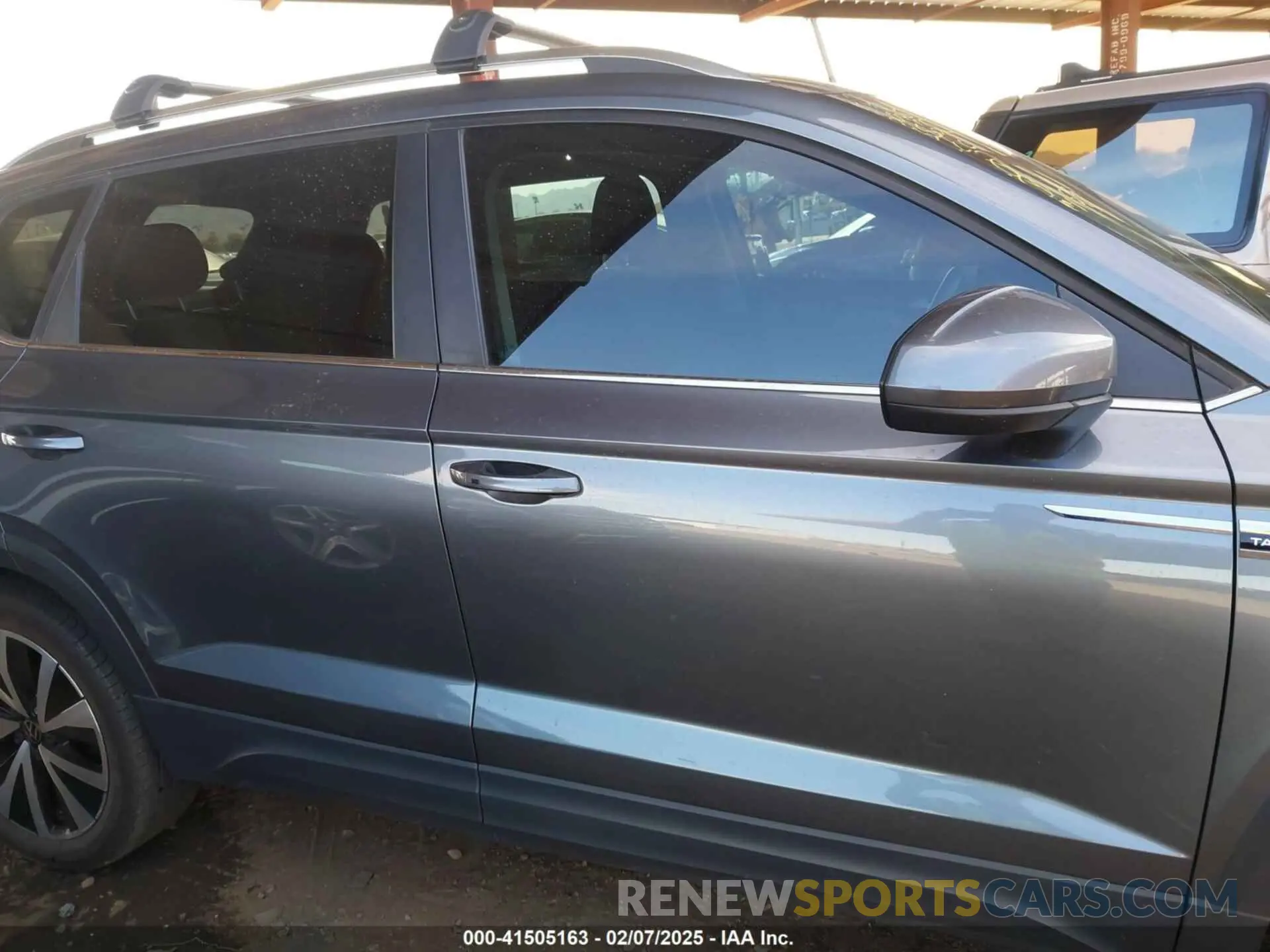 14 Фотография поврежденного автомобиля 3VVNX7B22PM329543 VOLKSWAGEN TAOS 2023