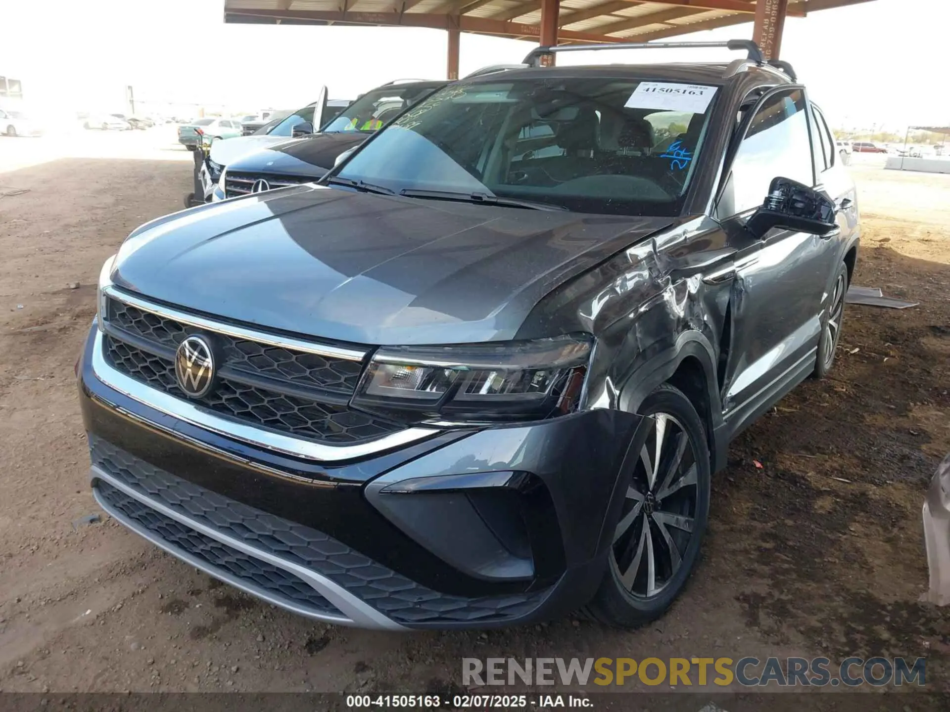 2 Фотография поврежденного автомобиля 3VVNX7B22PM329543 VOLKSWAGEN TAOS 2023