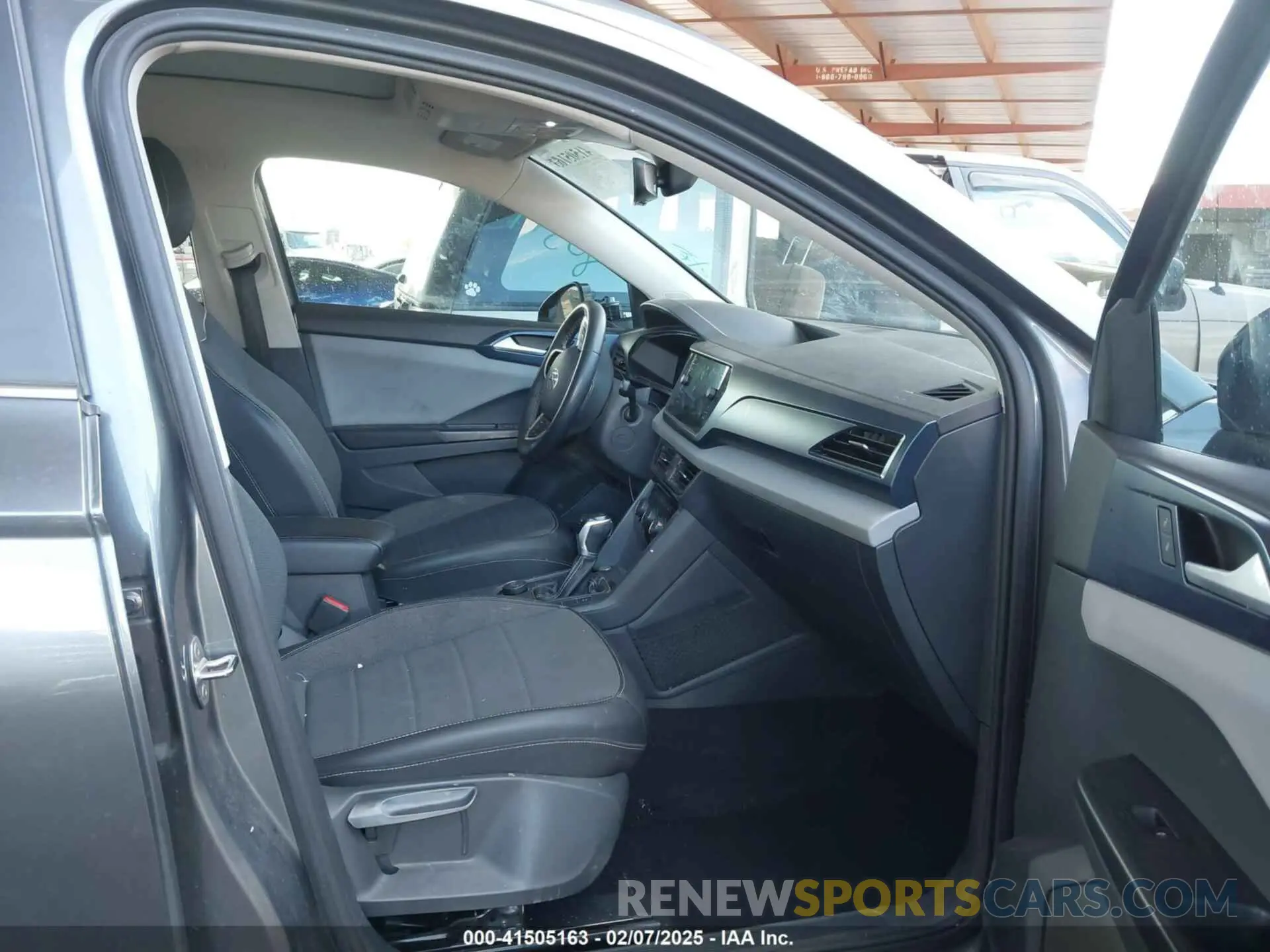 5 Фотография поврежденного автомобиля 3VVNX7B22PM329543 VOLKSWAGEN TAOS 2023