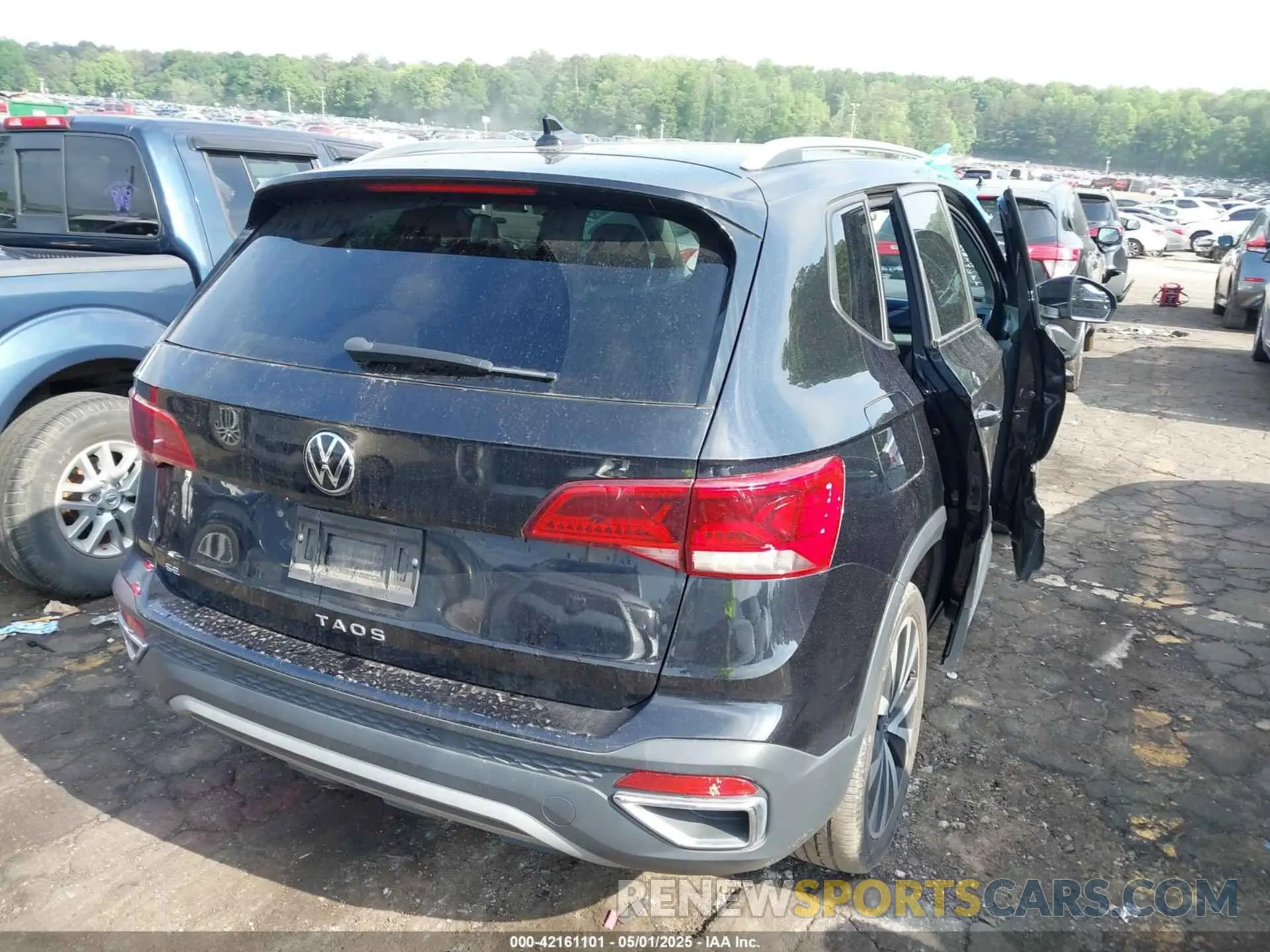 4 Фотография поврежденного автомобиля 3VVSX7B29PM304772 VOLKSWAGEN TAOS 2023