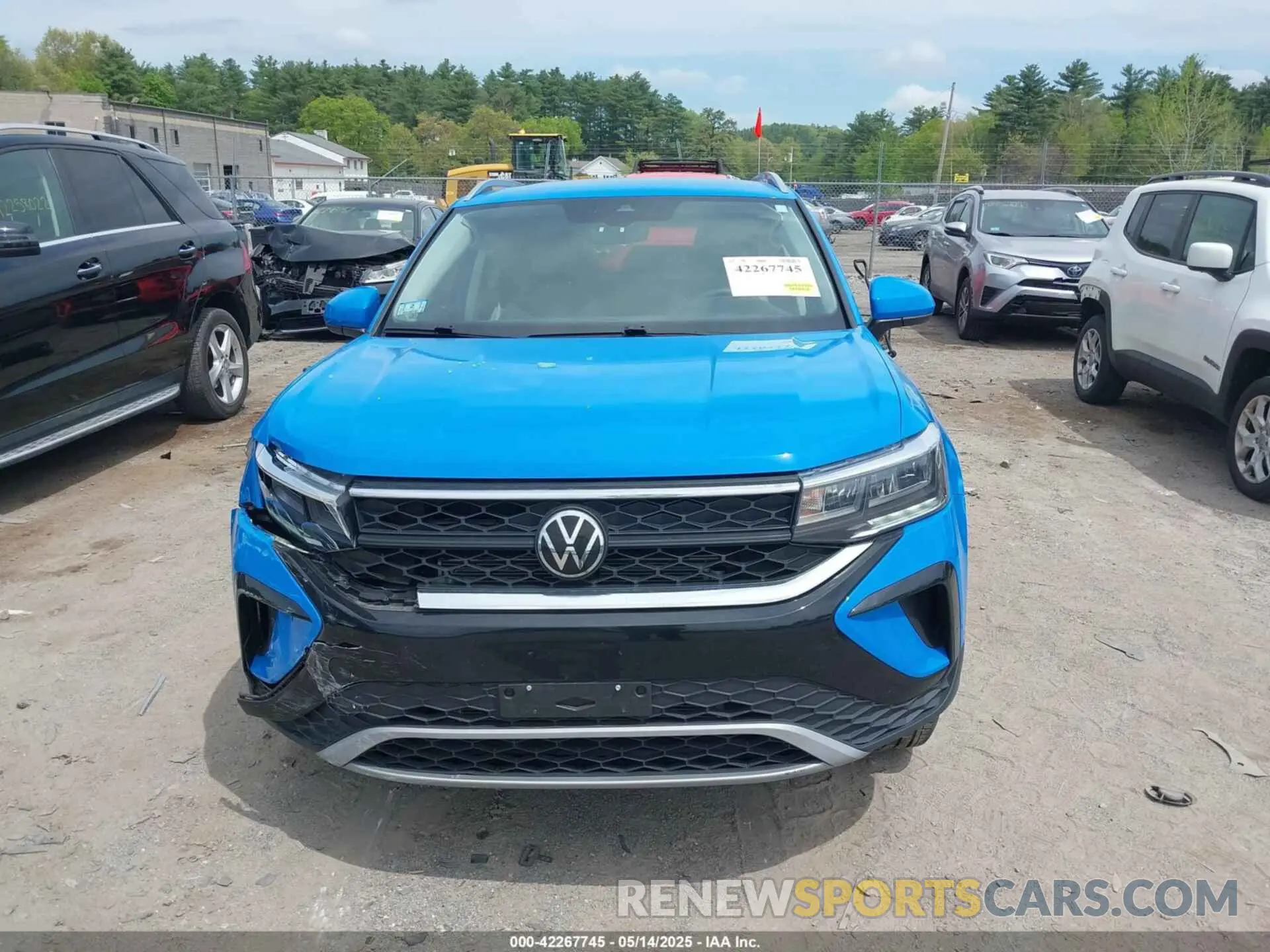 13 Photograph of a damaged car 3VVUX7B25PM361611 VOLKSWAGEN TAOS 2023