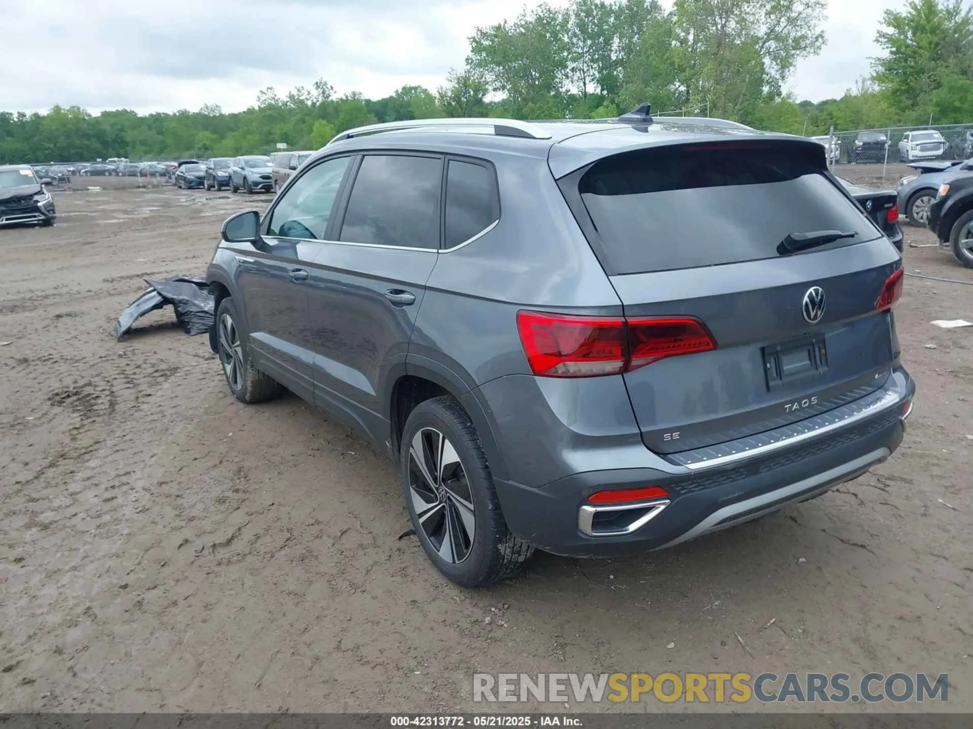 3 Photograph of a damaged car 3VVUX7B26PM370687 VOLKSWAGEN TAOS 2023