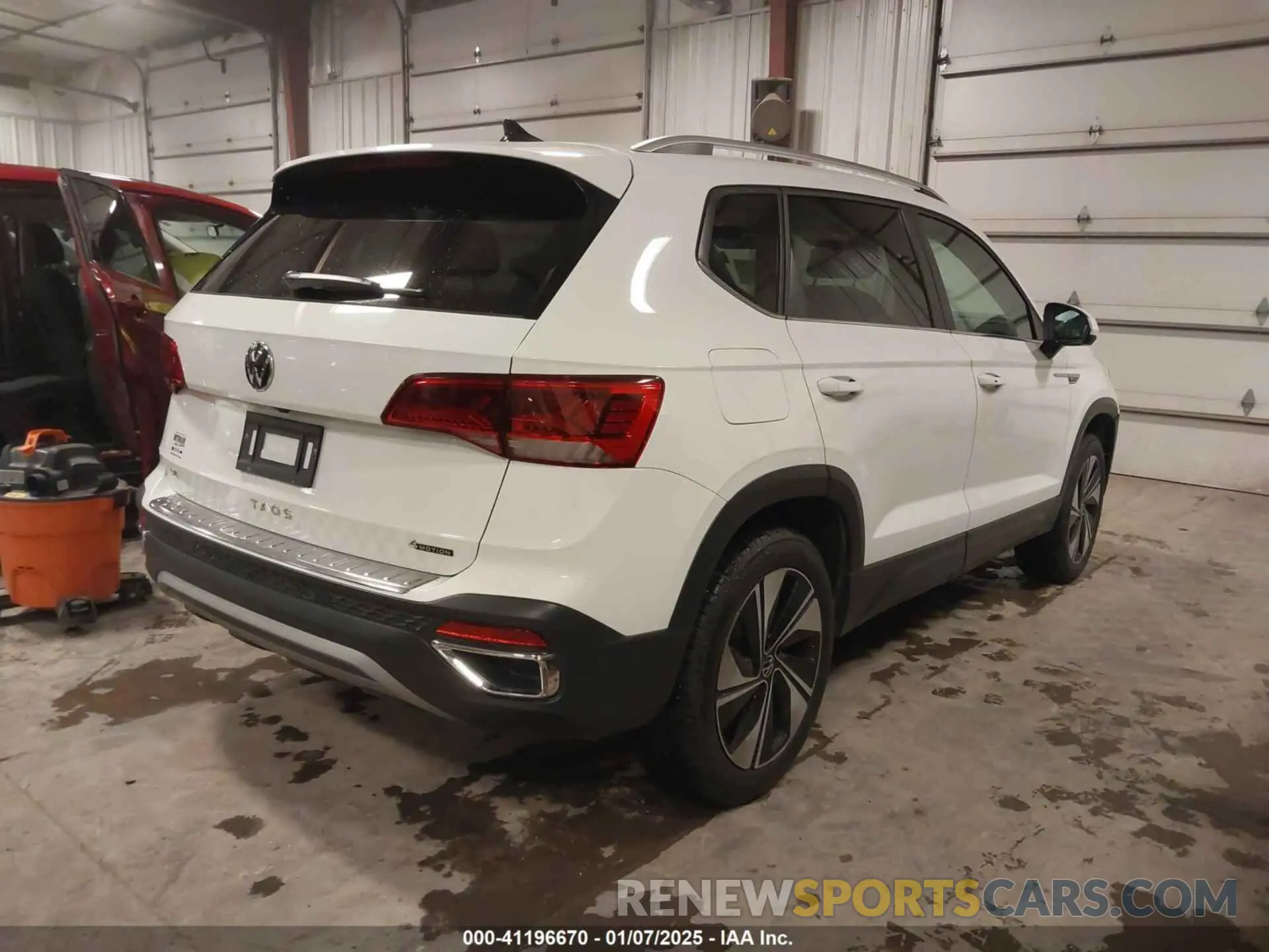 4 Фотография поврежденного автомобиля 3VVVX7B20PM373721 VOLKSWAGEN TAOS 2023