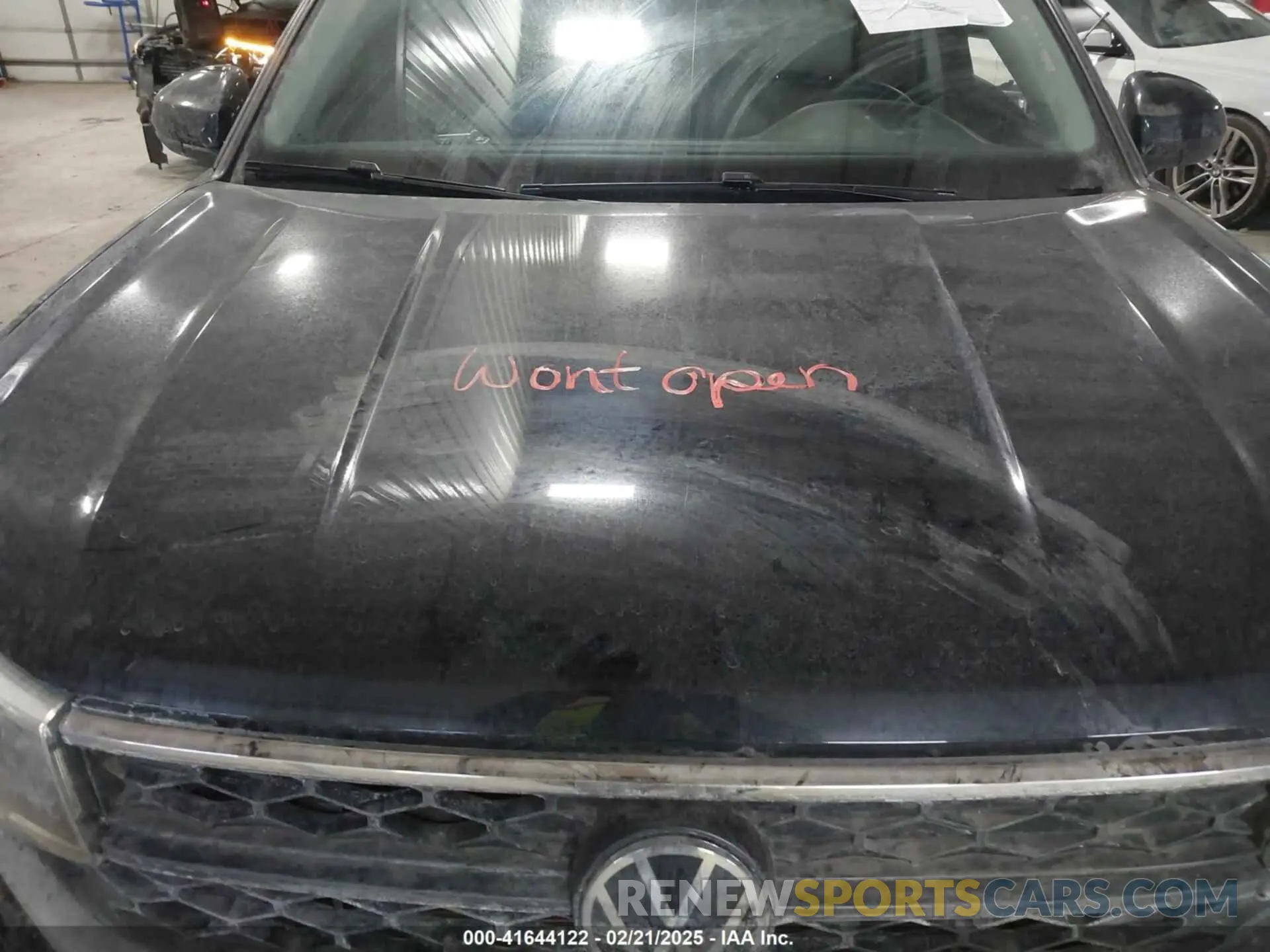 10 Photograph of a damaged car 3VVVX7B23PM366133 VOLKSWAGEN TAOS 2023