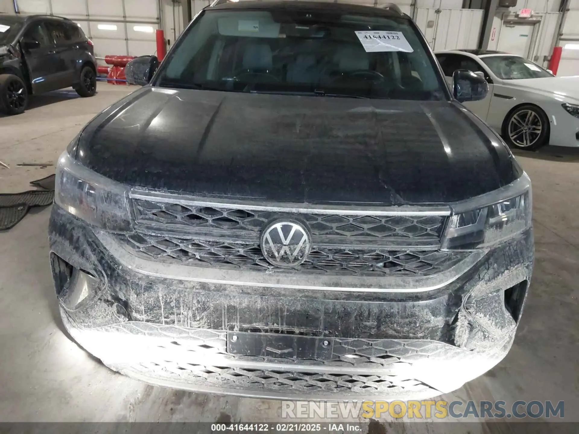13 Photograph of a damaged car 3VVVX7B23PM366133 VOLKSWAGEN TAOS 2023