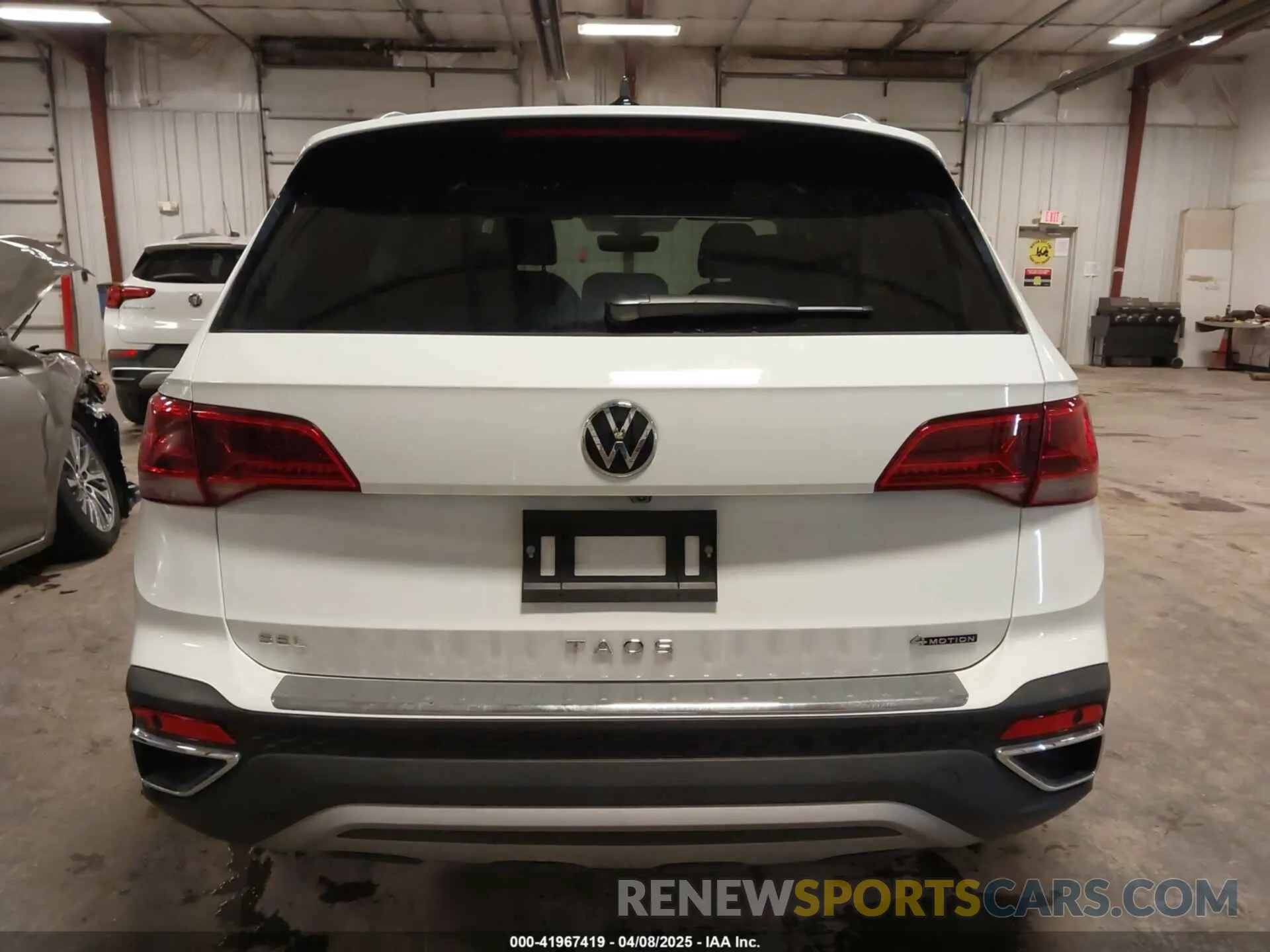 17 Фотография поврежденного автомобиля 3VV4X7B27RM048952 VOLKSWAGEN TAOS 2024