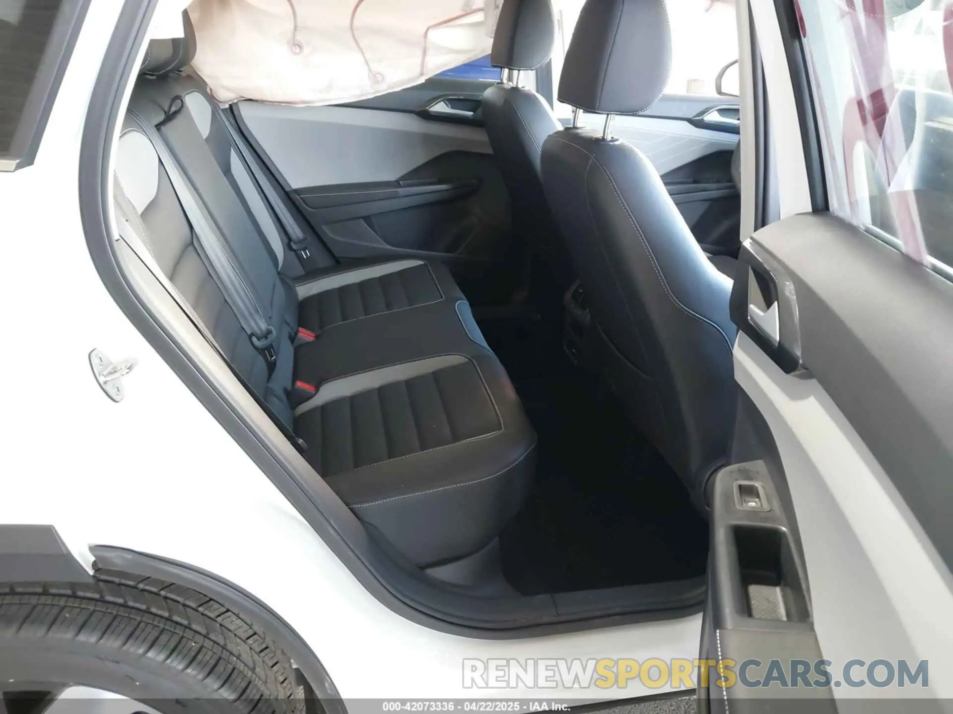 8 Фотография поврежденного автомобиля 3VV4X7B27RM081773 VOLKSWAGEN TAOS 2024
