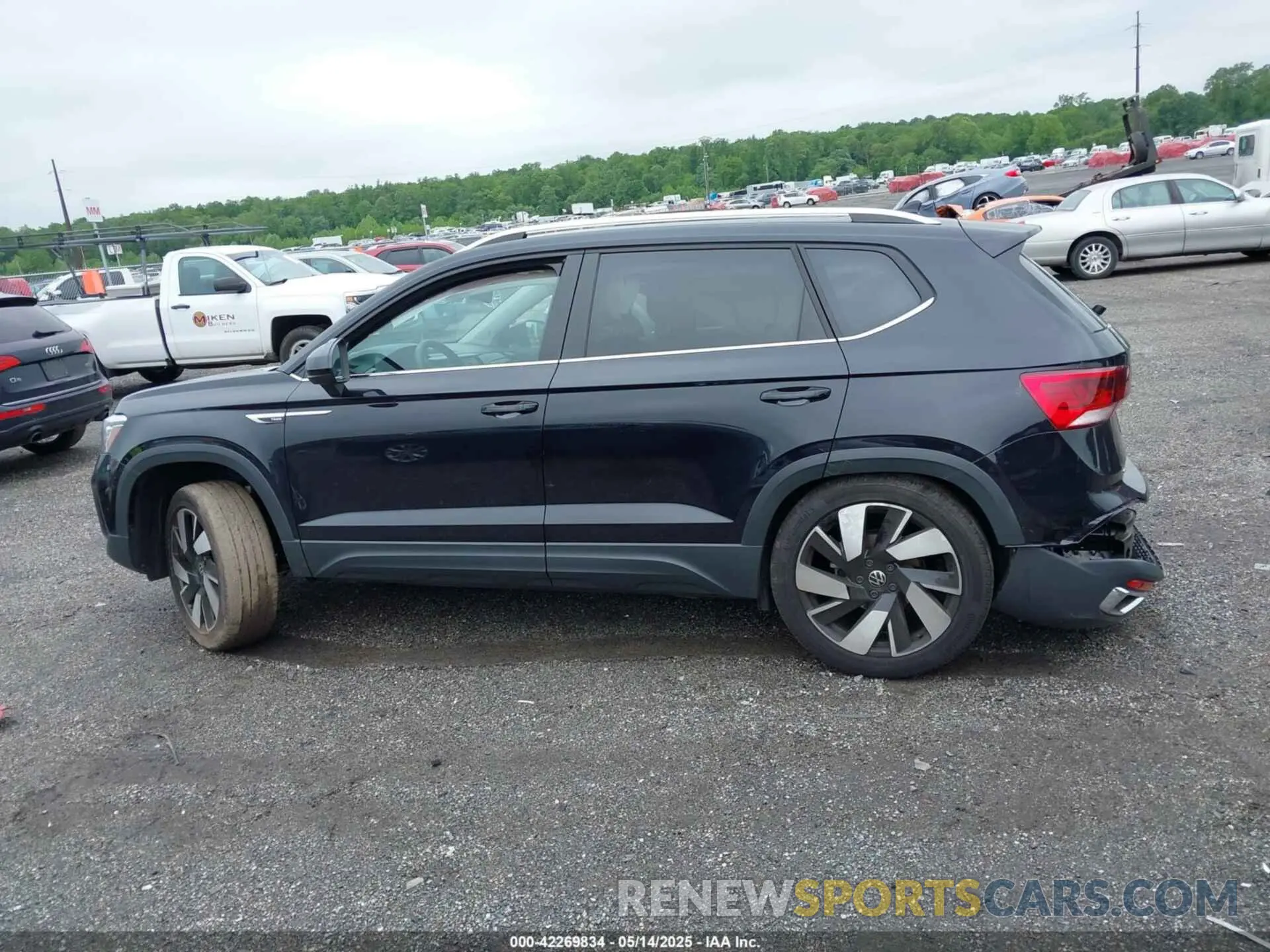 14 Фотография поврежденного автомобиля 3VV4X7B29RM036589 VOLKSWAGEN TAOS 2024
