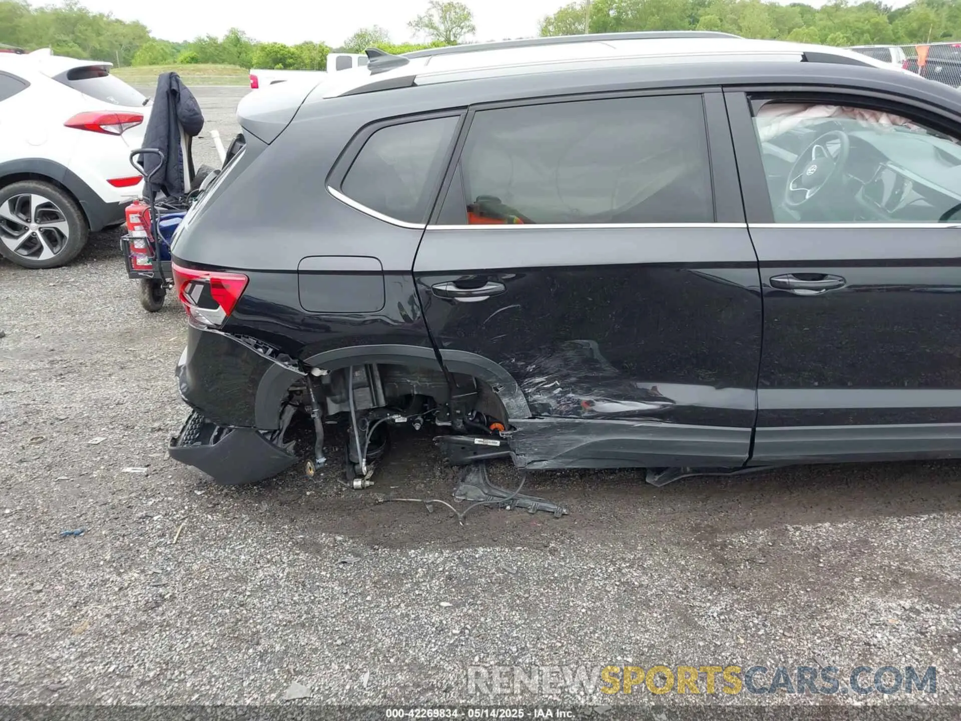 6 Фотография поврежденного автомобиля 3VV4X7B29RM036589 VOLKSWAGEN TAOS 2024
