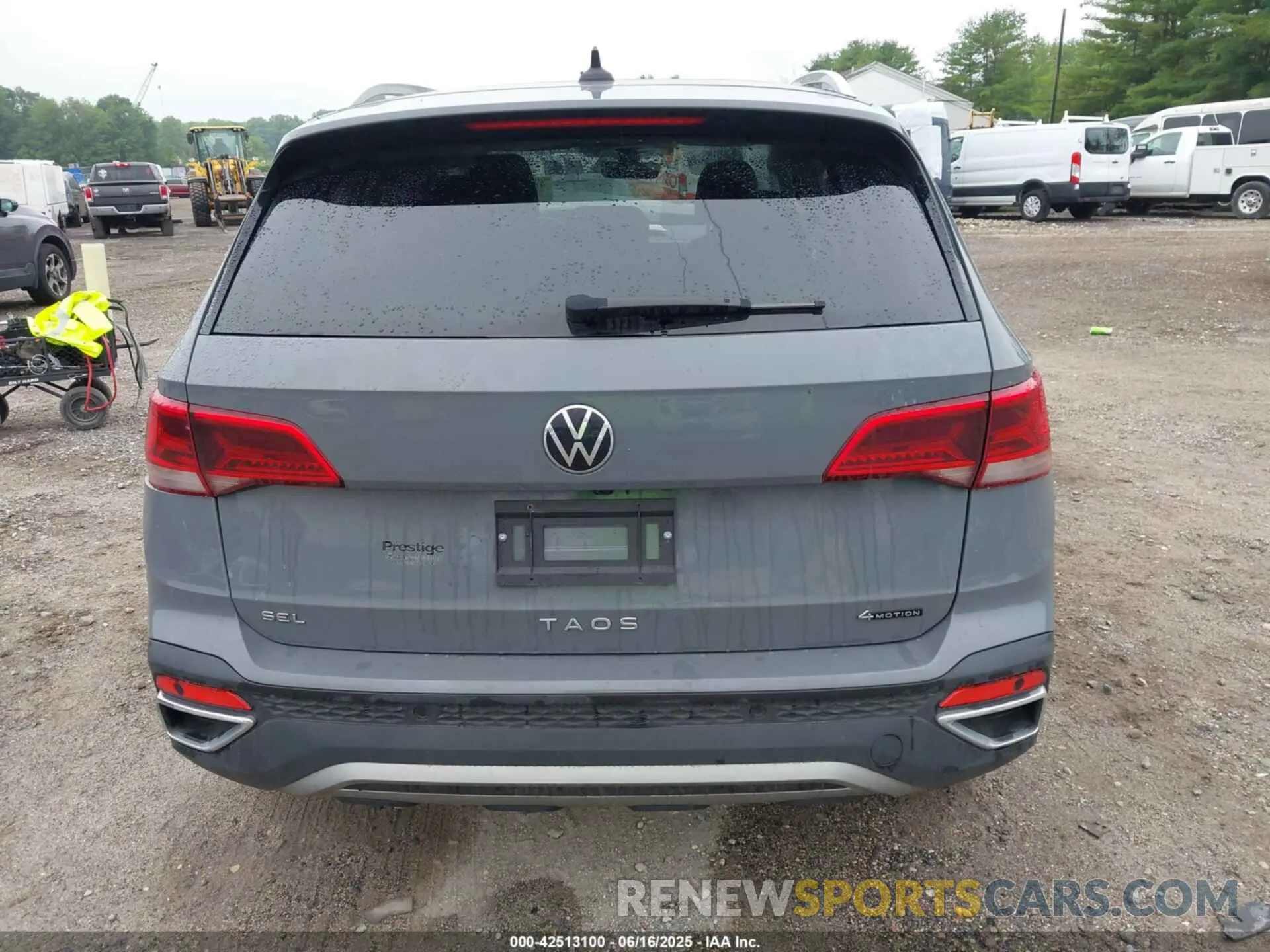 16 Photograph of a damaged car 3VV4X7B2XRM063932 VOLKSWAGEN TAOS 2024