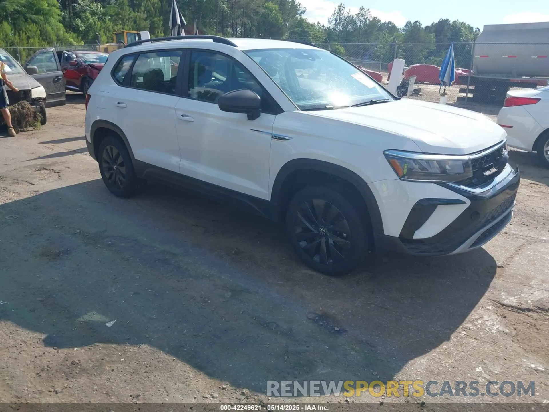 1 Photograph of a damaged car 3VV5X7B22RM032517 VOLKSWAGEN TAOS 2024