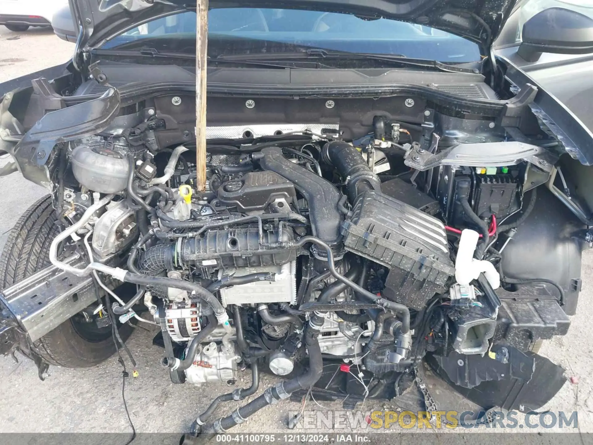 10 Фотография поврежденного автомобиля 3VV5X7B22RM104624 VOLKSWAGEN TAOS 2024