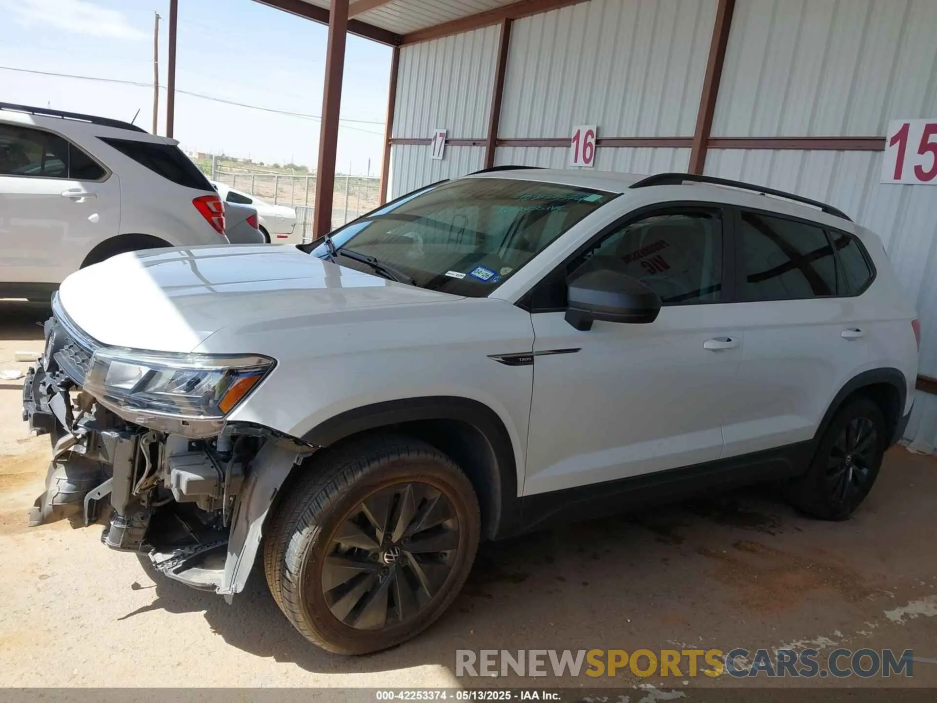 14 Photograph of a damaged car 3VV5X7B25RM074471 VOLKSWAGEN TAOS 2024