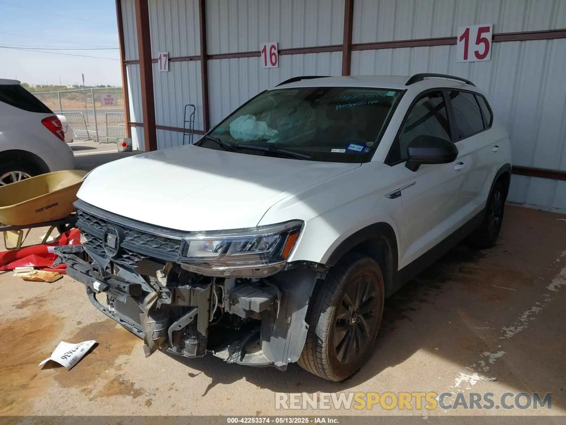 2 Photograph of a damaged car 3VV5X7B25RM074471 VOLKSWAGEN TAOS 2024