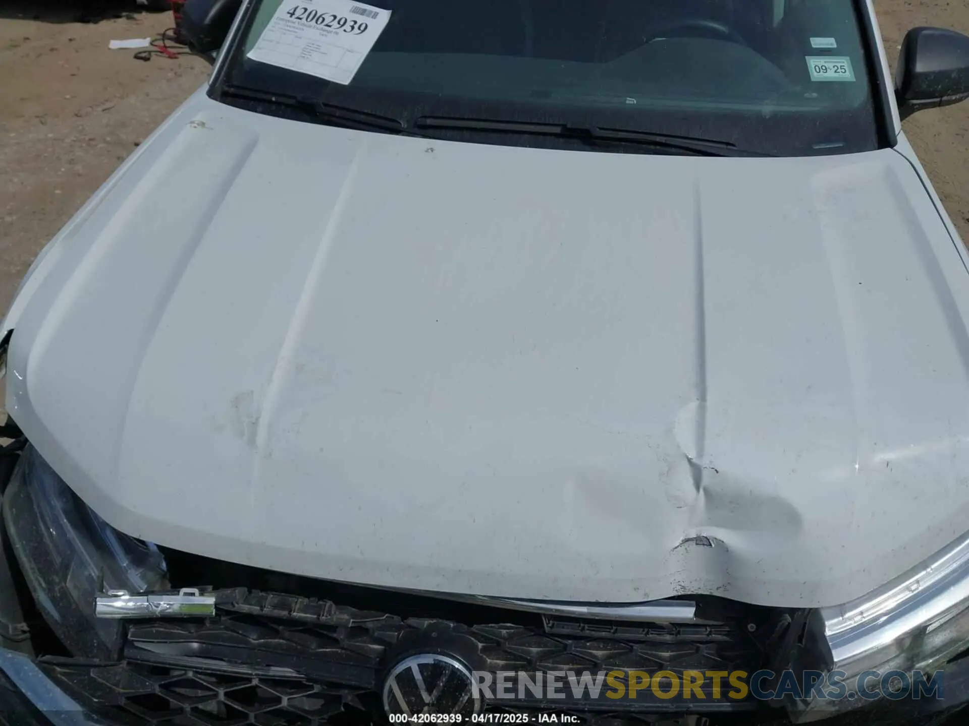 10 Фотография поврежденного автомобиля 3VV5X7B28RM010019 VOLKSWAGEN TAOS 2024