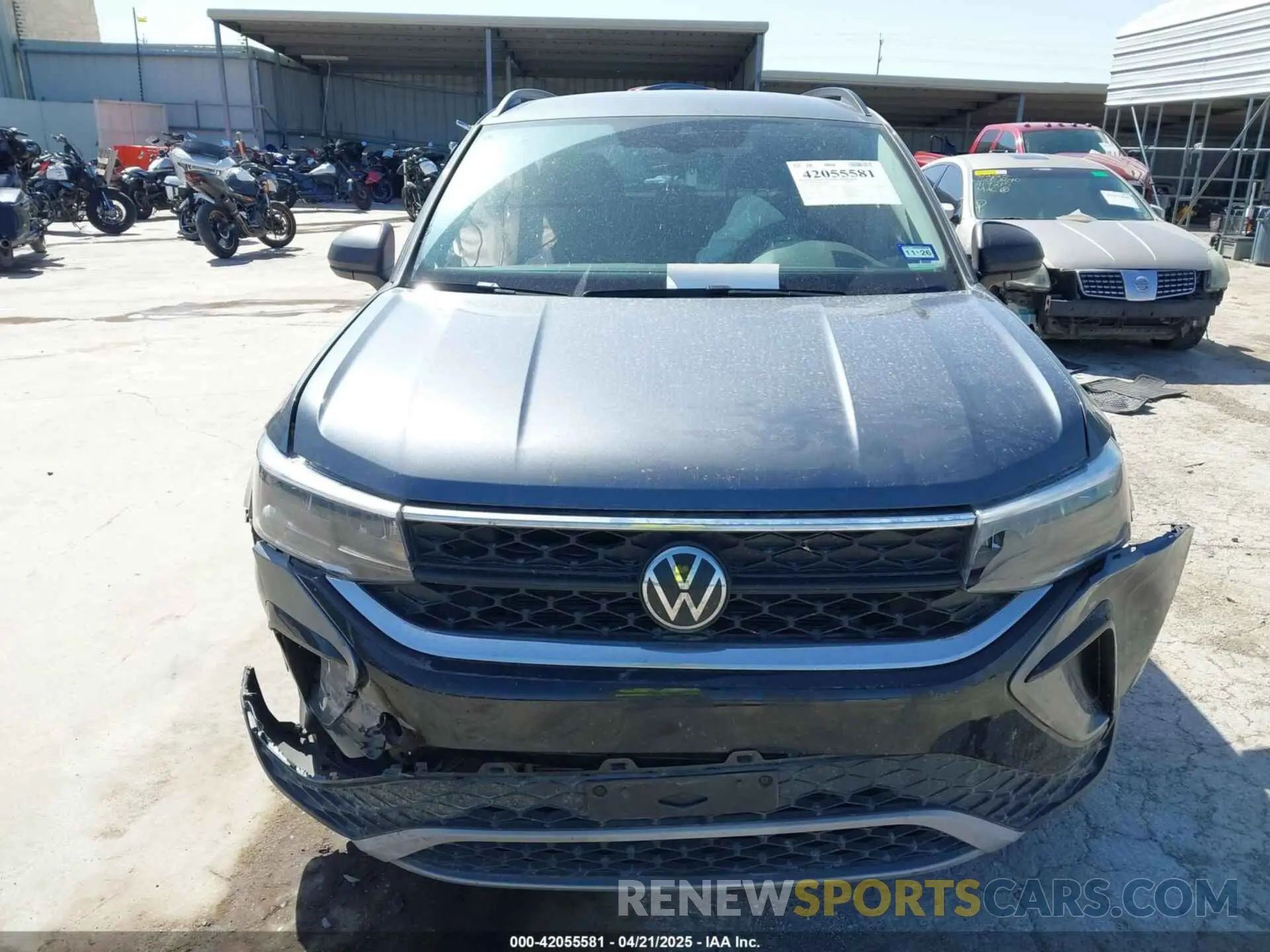 12 Фотография поврежденного автомобиля 3VV5X7B28RM104627 VOLKSWAGEN TAOS 2024