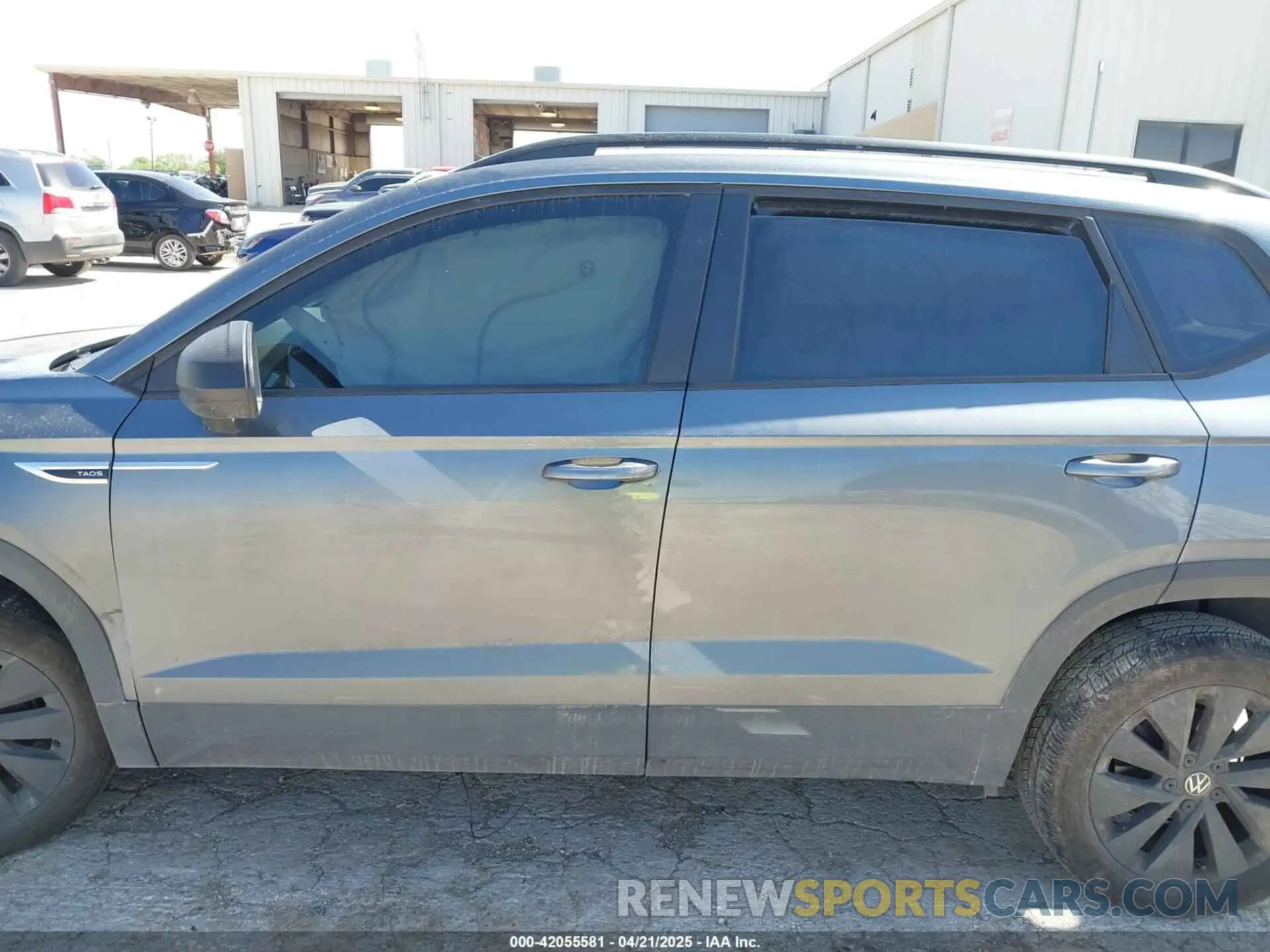 14 Фотография поврежденного автомобиля 3VV5X7B28RM104627 VOLKSWAGEN TAOS 2024