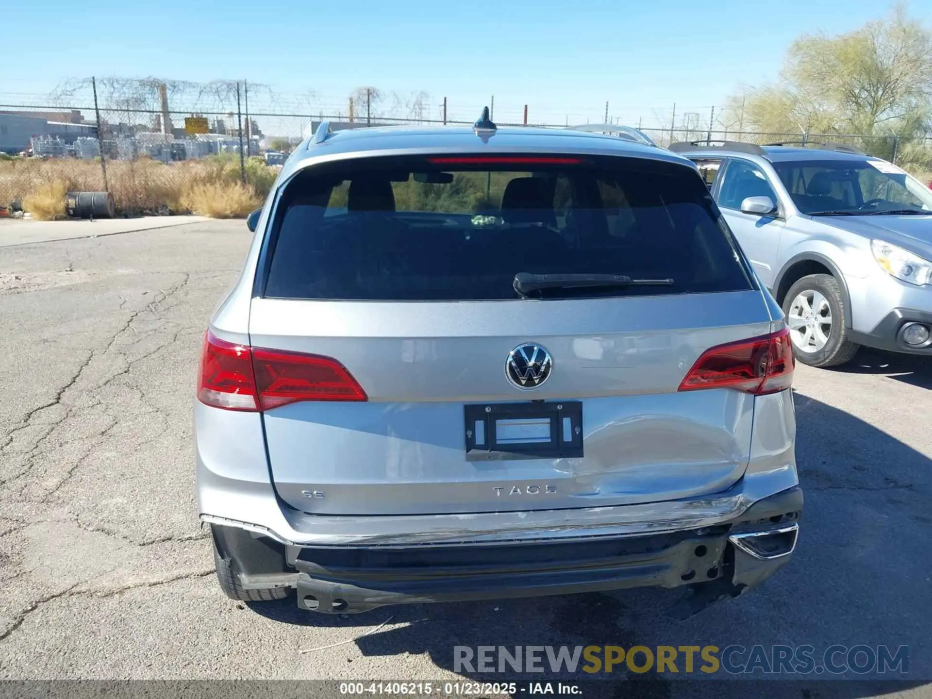 17 Фотография поврежденного автомобиля 3VVEX7B21RM001601 VOLKSWAGEN TAOS 2024