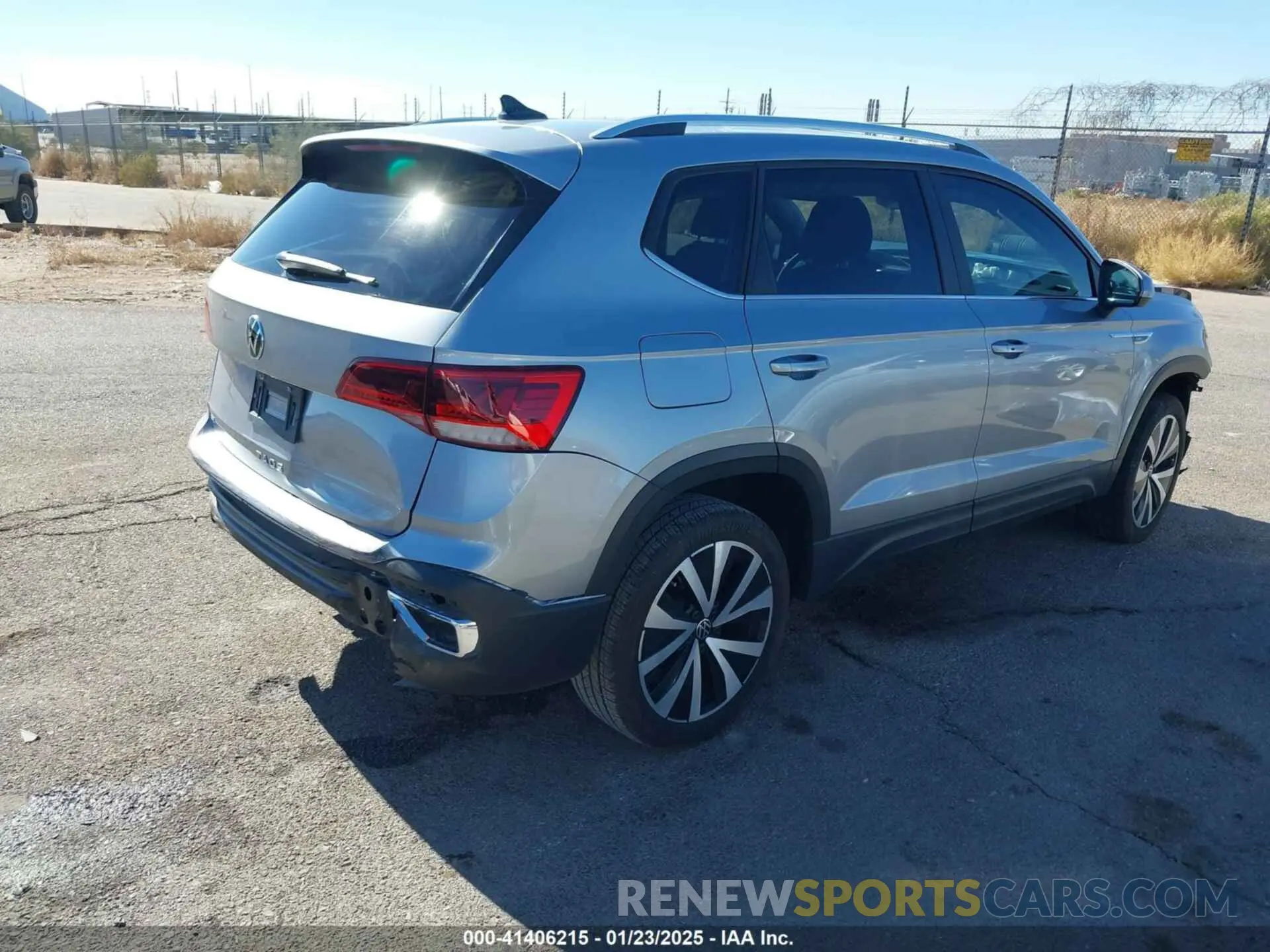 4 Фотография поврежденного автомобиля 3VVEX7B21RM001601 VOLKSWAGEN TAOS 2024