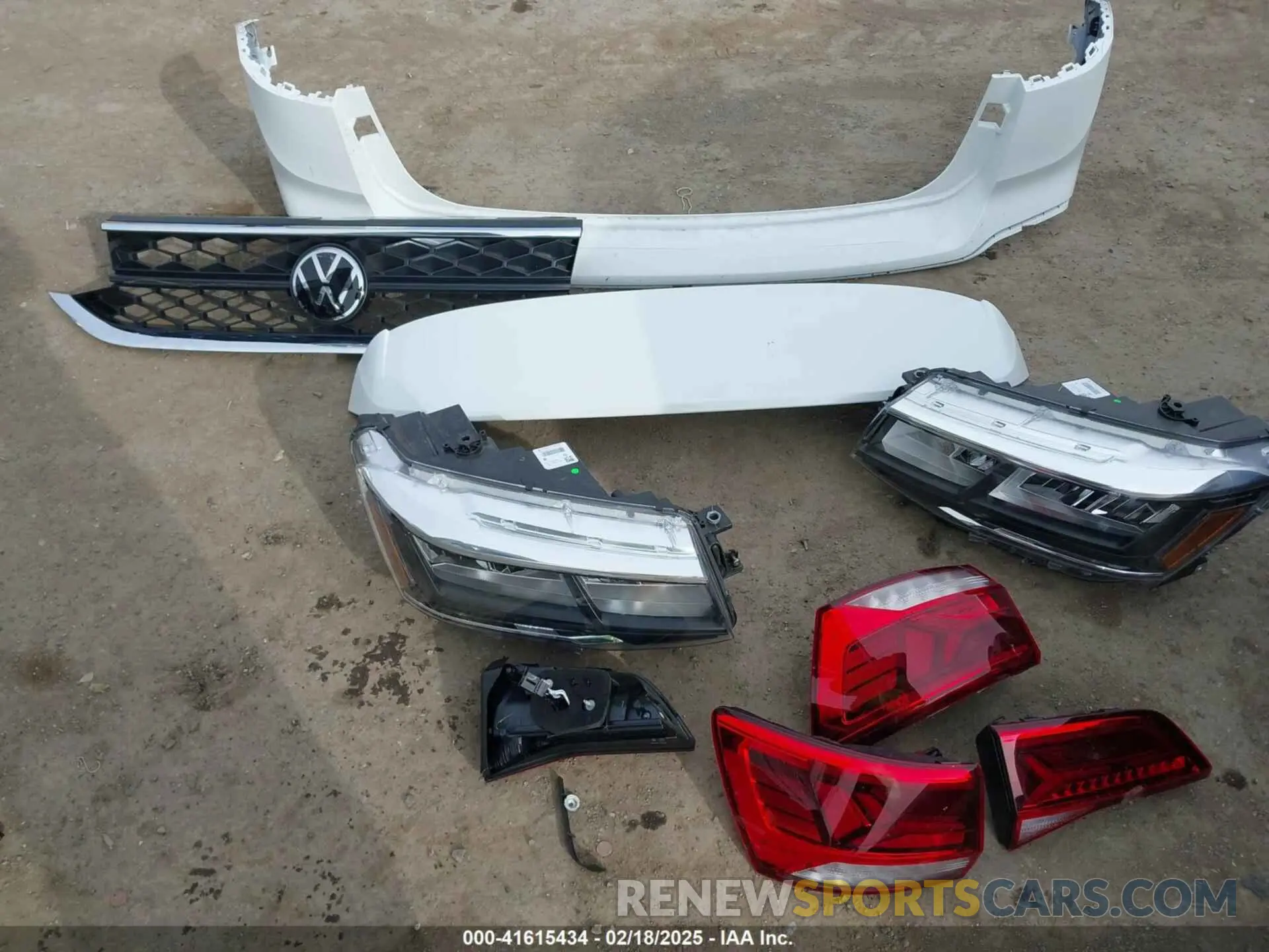 12 Photograph of a damaged car 3VVEX7B2XRM058086 VOLKSWAGEN TAOS 2024