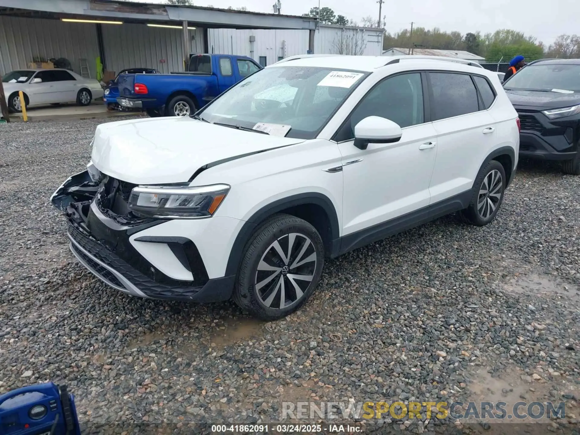 2 Photograph of a damaged car 3VVSX7B20RM017436 VOLKSWAGEN TAOS 2024
