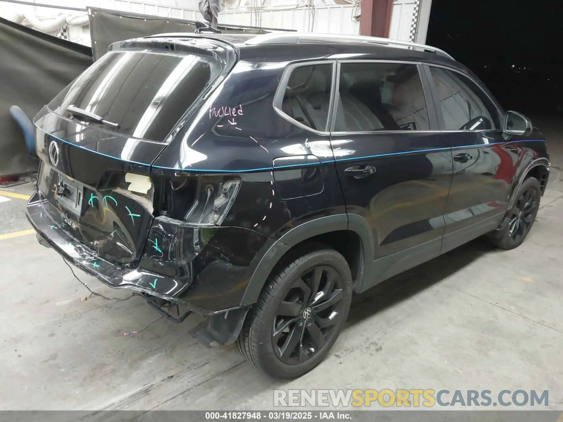4 Photograph of a damaged car 3VVSX7B21RM056312 VOLKSWAGEN TAOS 2024