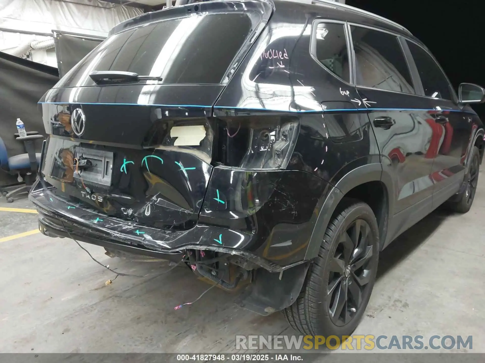 6 Photograph of a damaged car 3VVSX7B21RM056312 VOLKSWAGEN TAOS 2024