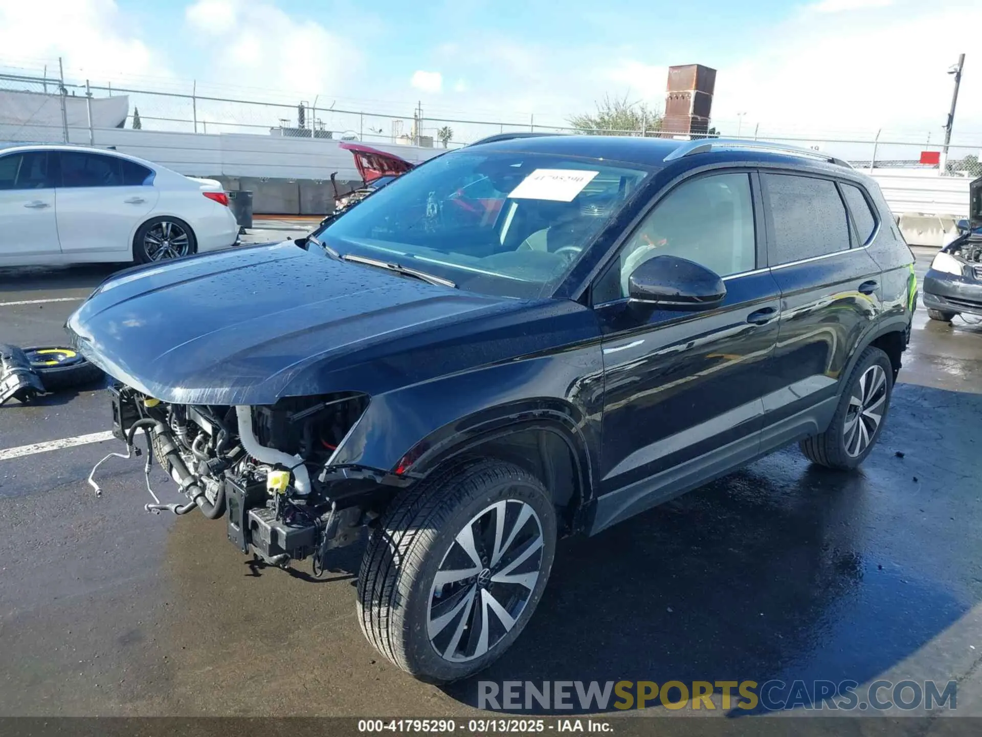 2 Photograph of a damaged car 3VVSX7B21RM090850 VOLKSWAGEN TAOS 2024