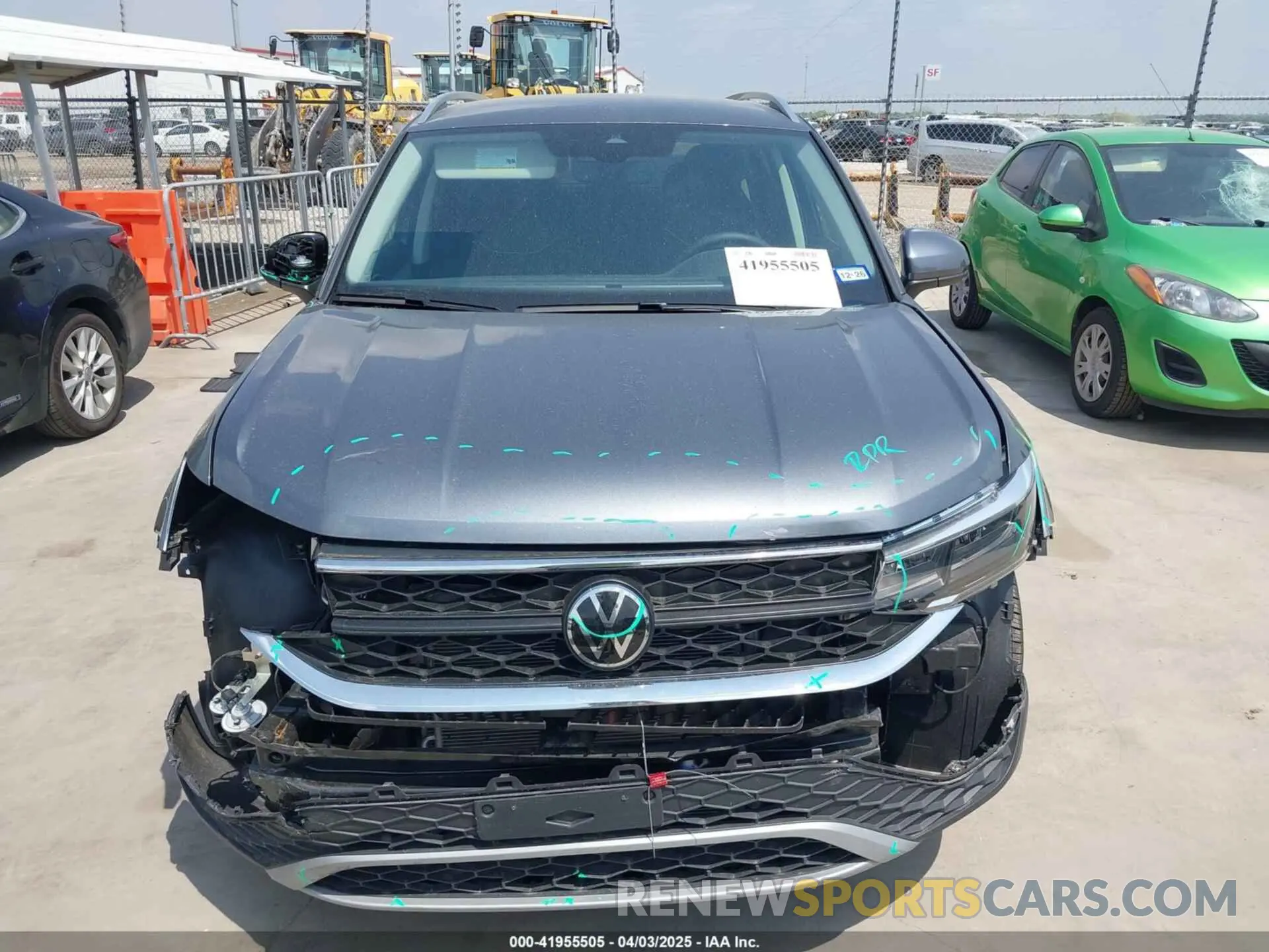12 Фотография поврежденного автомобиля 3VVSX7B25RM108458 VOLKSWAGEN TAOS 2024