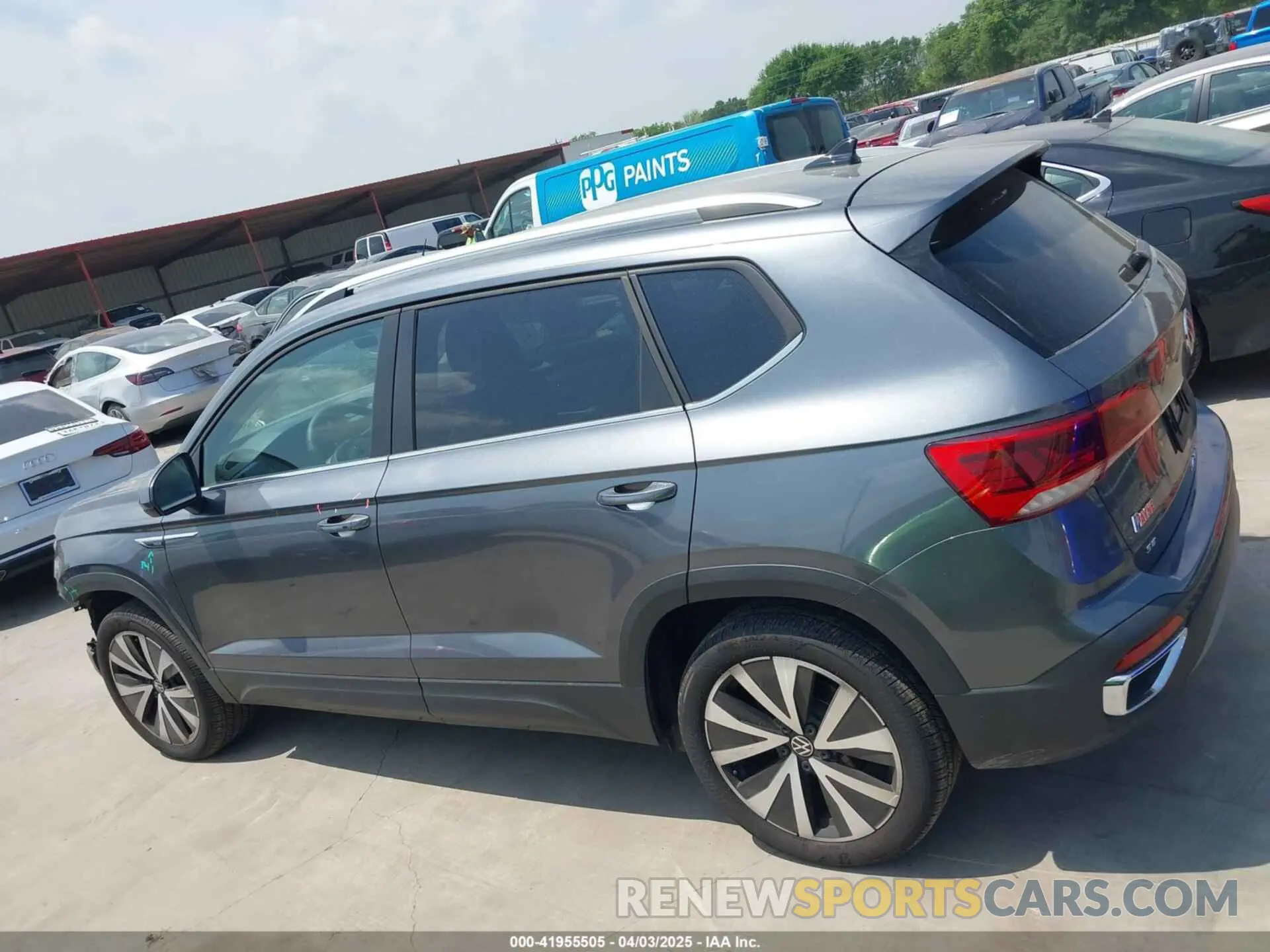 14 Фотография поврежденного автомобиля 3VVSX7B25RM108458 VOLKSWAGEN TAOS 2024