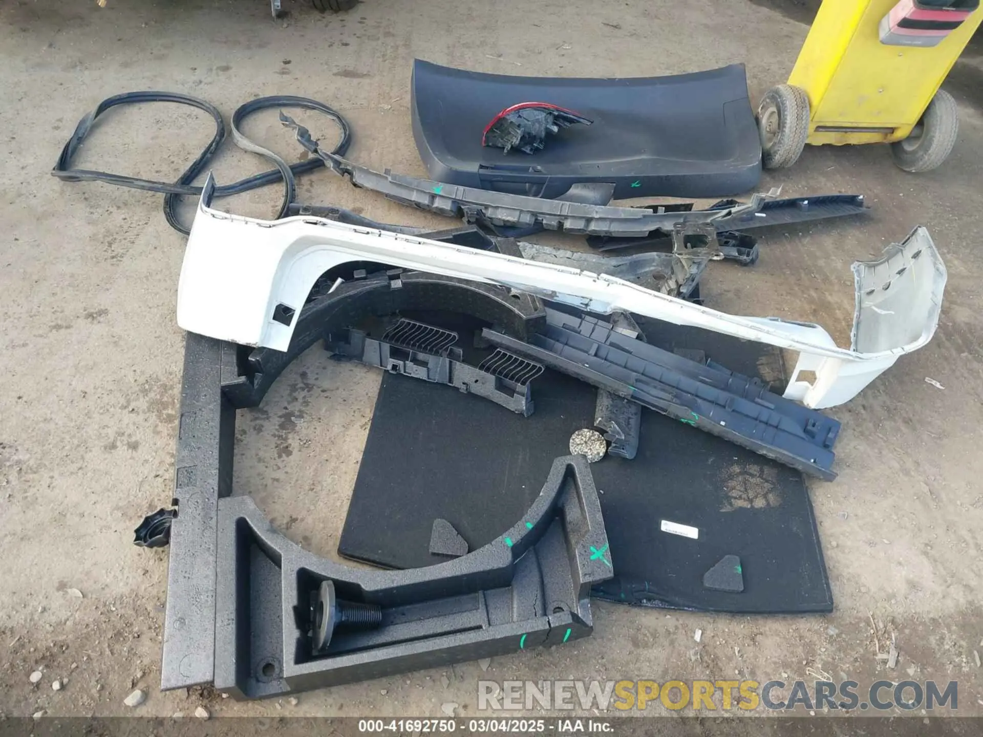 12 Фотография поврежденного автомобиля 3VVUX7B28RM062424 VOLKSWAGEN TAOS 2024