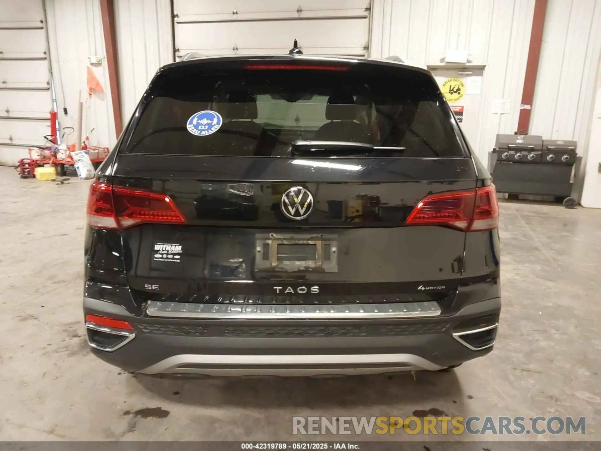 17 Фотография поврежденного автомобиля 3VVVX7B20RM047534 VOLKSWAGEN TAOS 2024