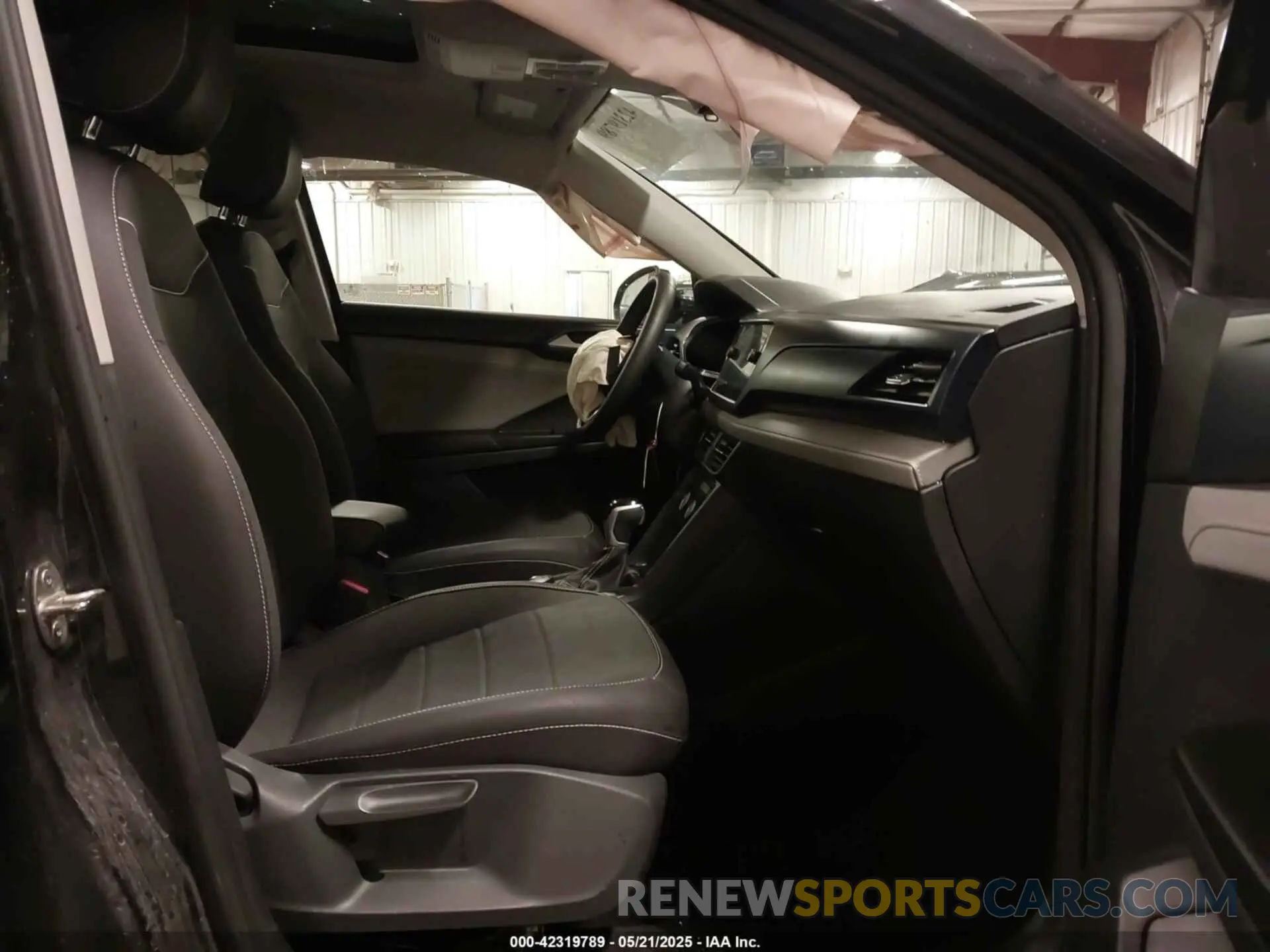 5 Фотография поврежденного автомобиля 3VVVX7B20RM047534 VOLKSWAGEN TAOS 2024