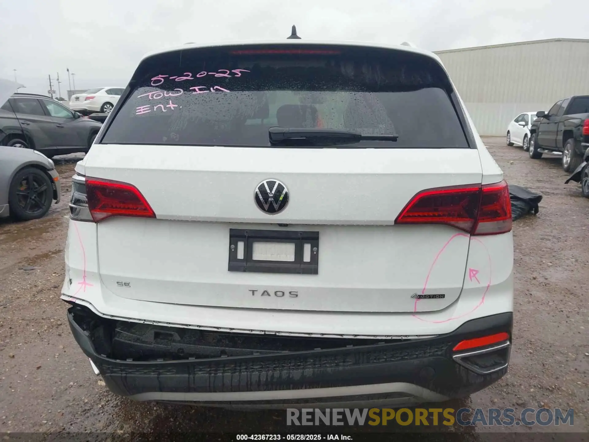 16 Photograph of a damaged car 3VVVX7B22RM122296 VOLKSWAGEN TAOS 2024