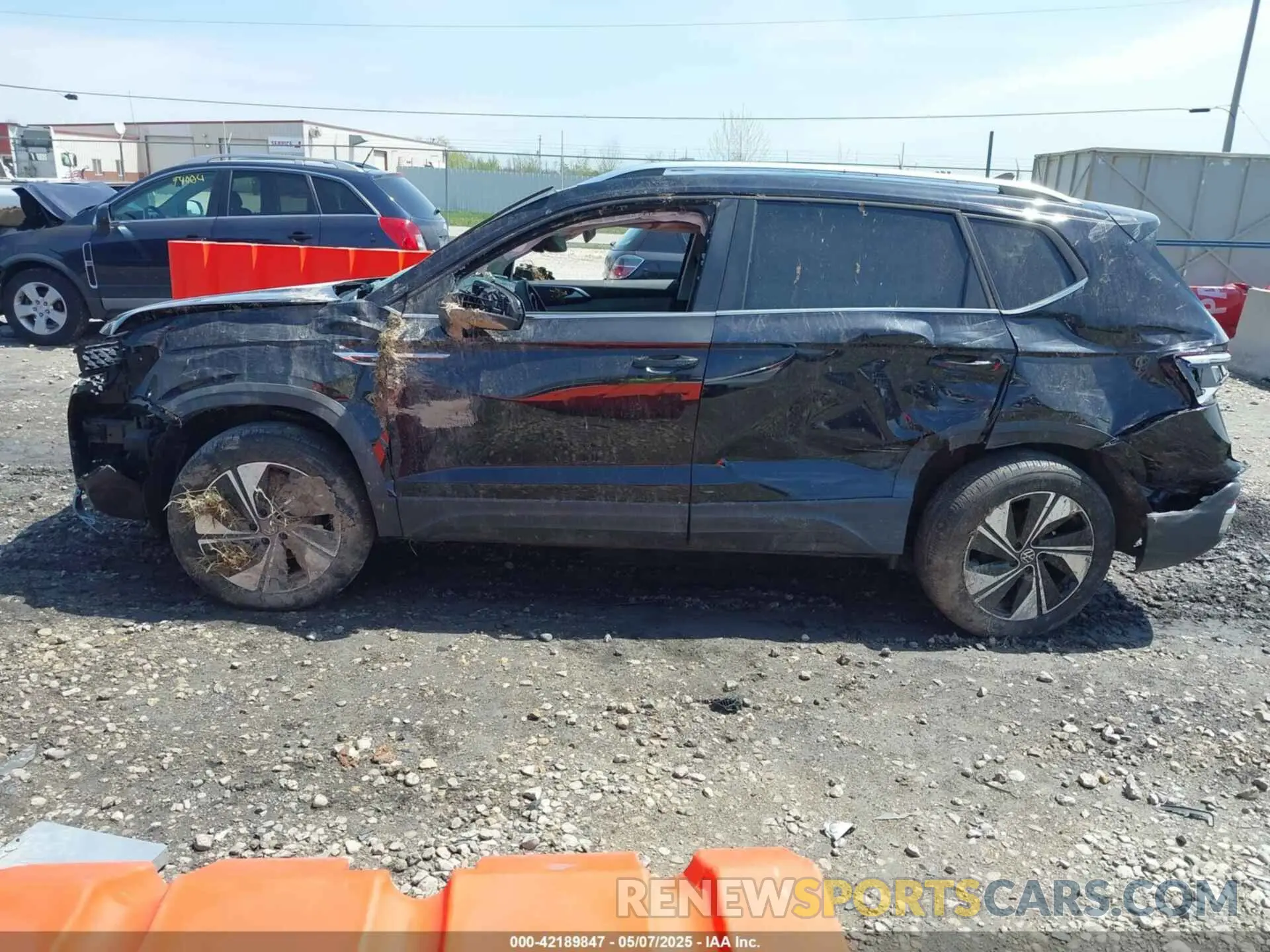 15 Фотография поврежденного автомобиля 3VVVX7B26RM052530 VOLKSWAGEN TAOS 2024