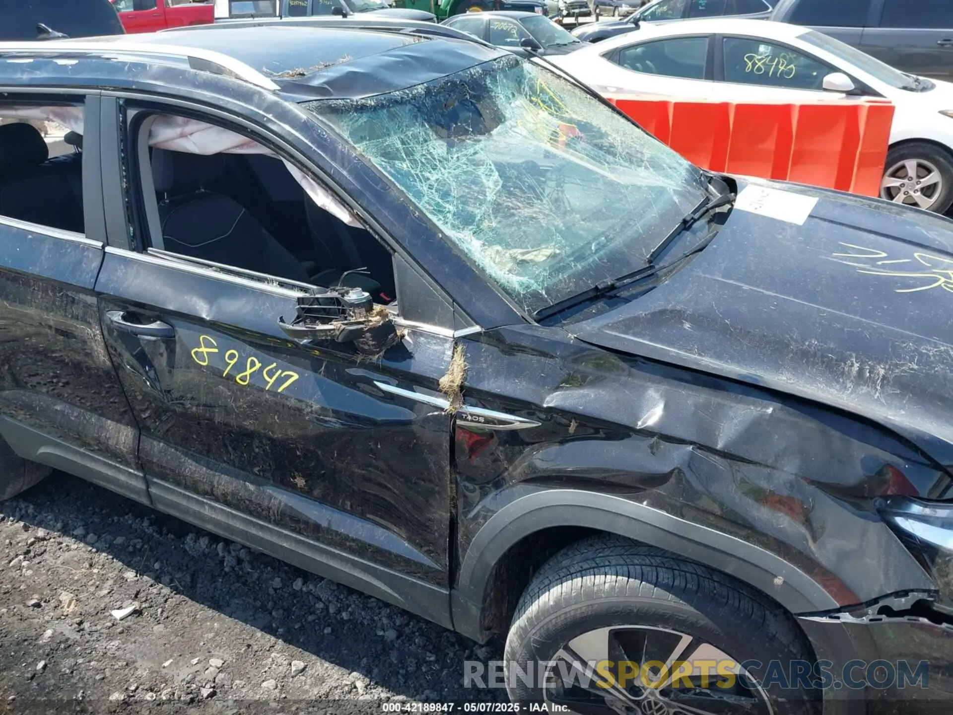 6 Фотография поврежденного автомобиля 3VVVX7B26RM052530 VOLKSWAGEN TAOS 2024