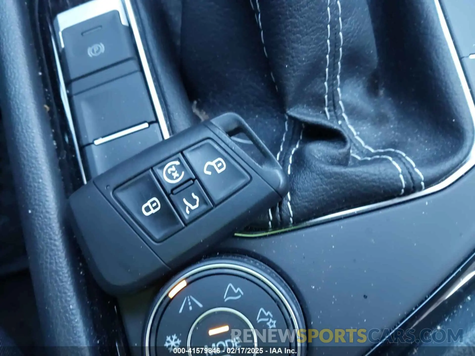 11 Photograph of a damaged car 3VVVX7B27RM050284 VOLKSWAGEN TAOS 2024